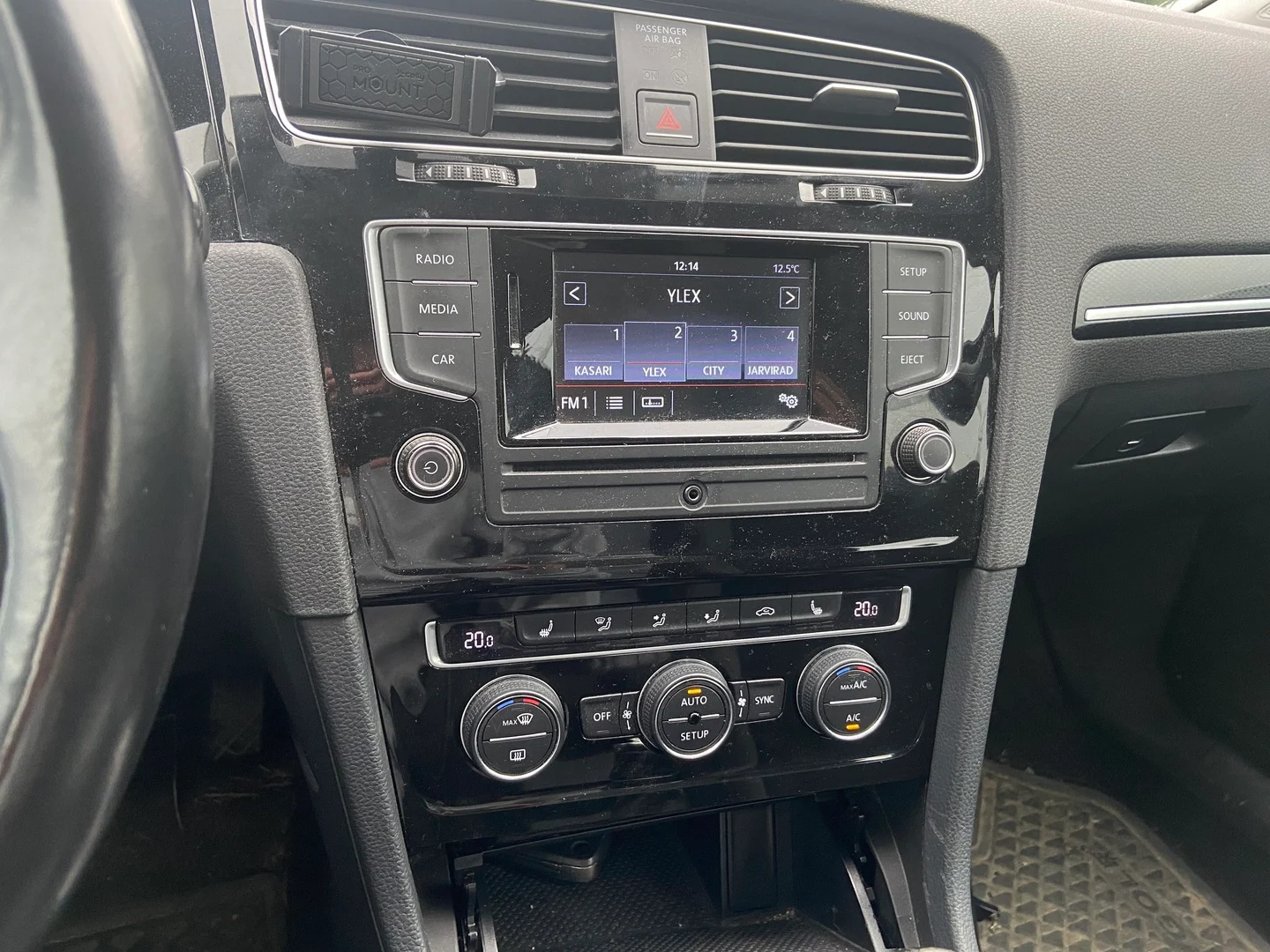 Car Image - 5zj4e2AUzGUGxVaGqt10B8