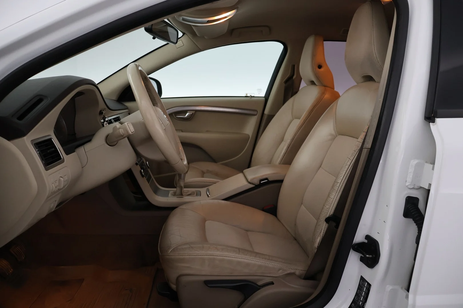 Car Image - 1lI1CEur1tpb4VjwO7Jb7U