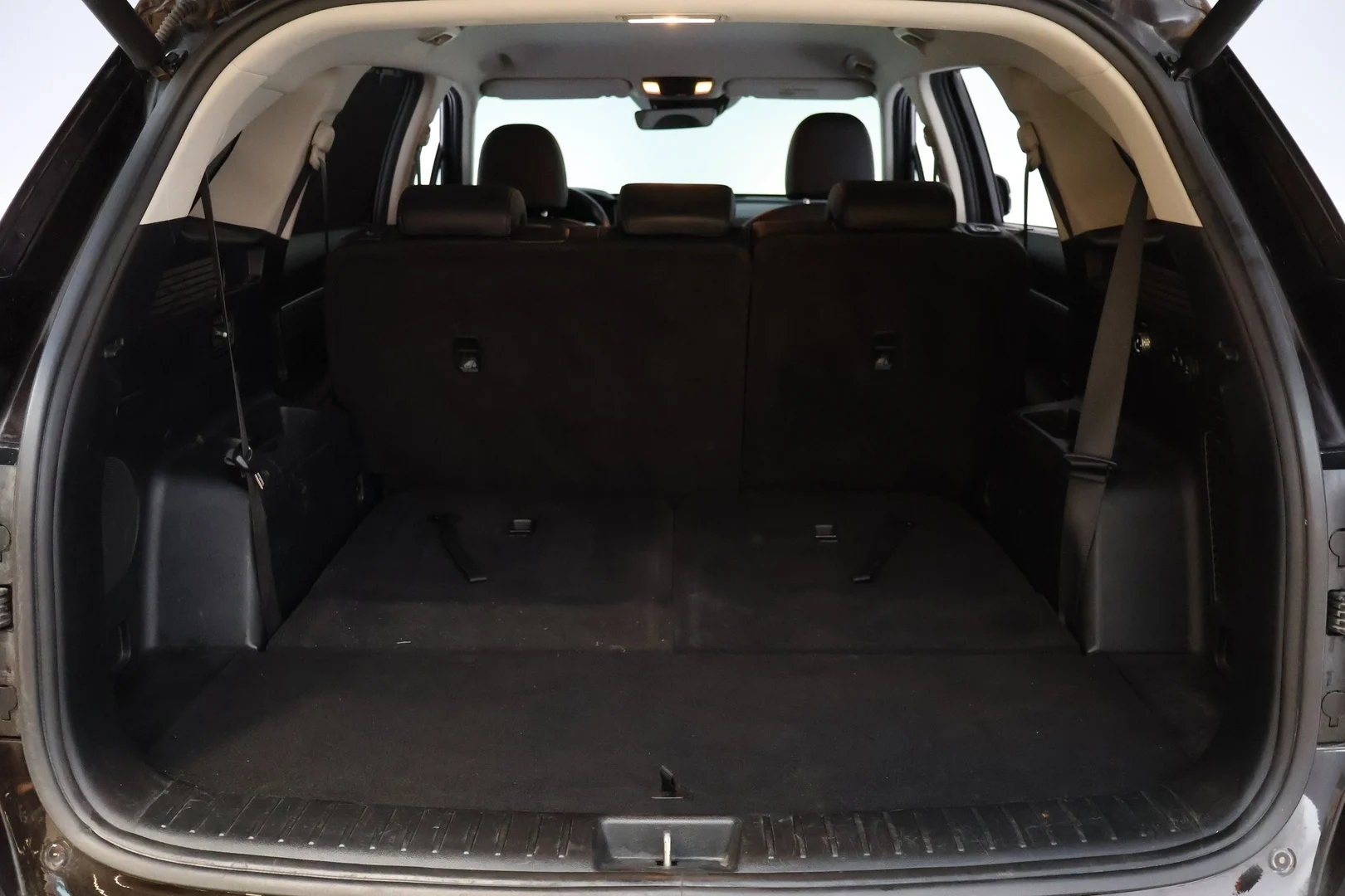 Car Image - 6dNRNYXqs52FNdLL7PRKRD