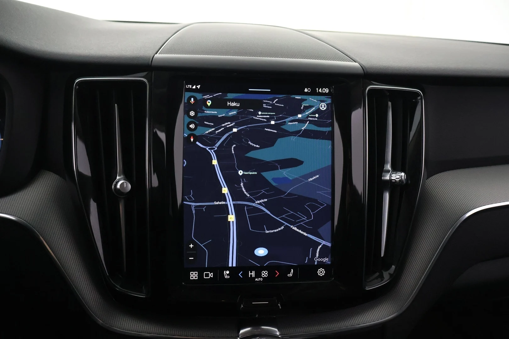 Car Image - y8QXUhw7qAzNICY6UaxLq