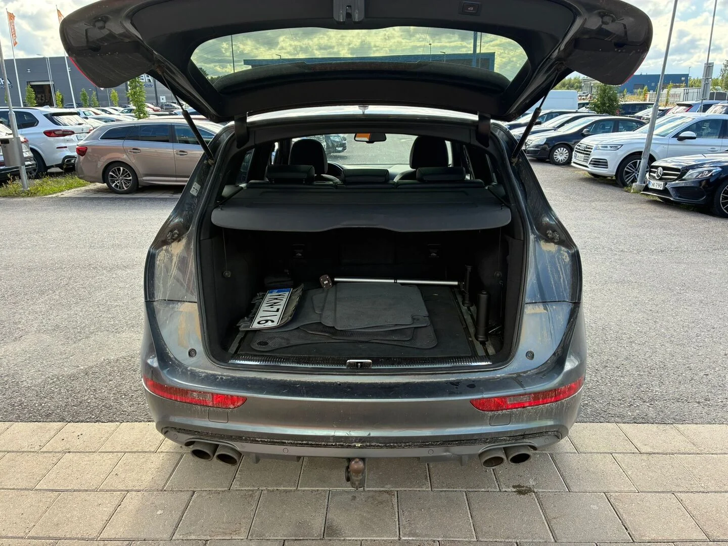 Car Image - 4GfjI7PssMFtFKkZgCNnmT
