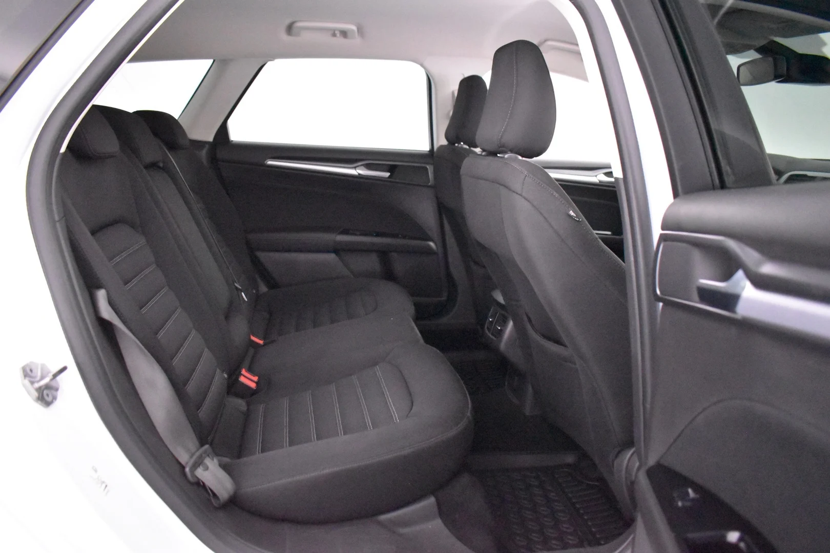 Car Image - 5mly9msQ9cVHo0IlciK1i4