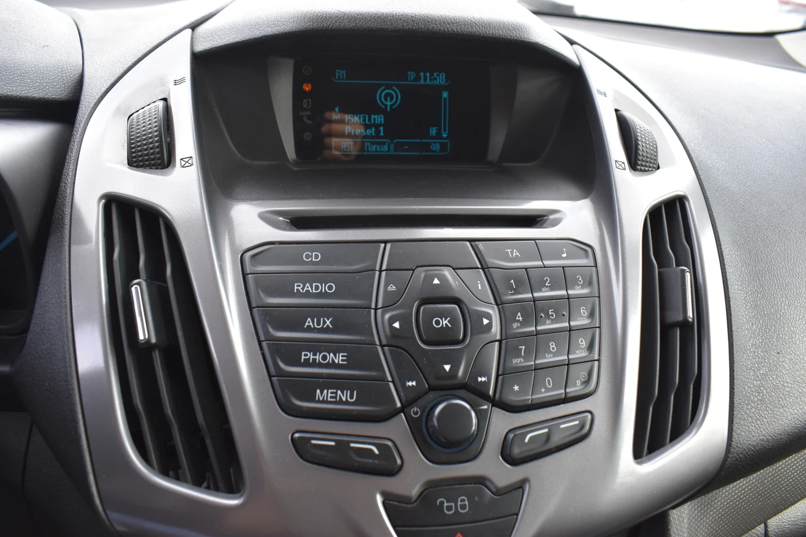 Car Image - 6sxFTKiy0oOsL0O4ccp3yI
