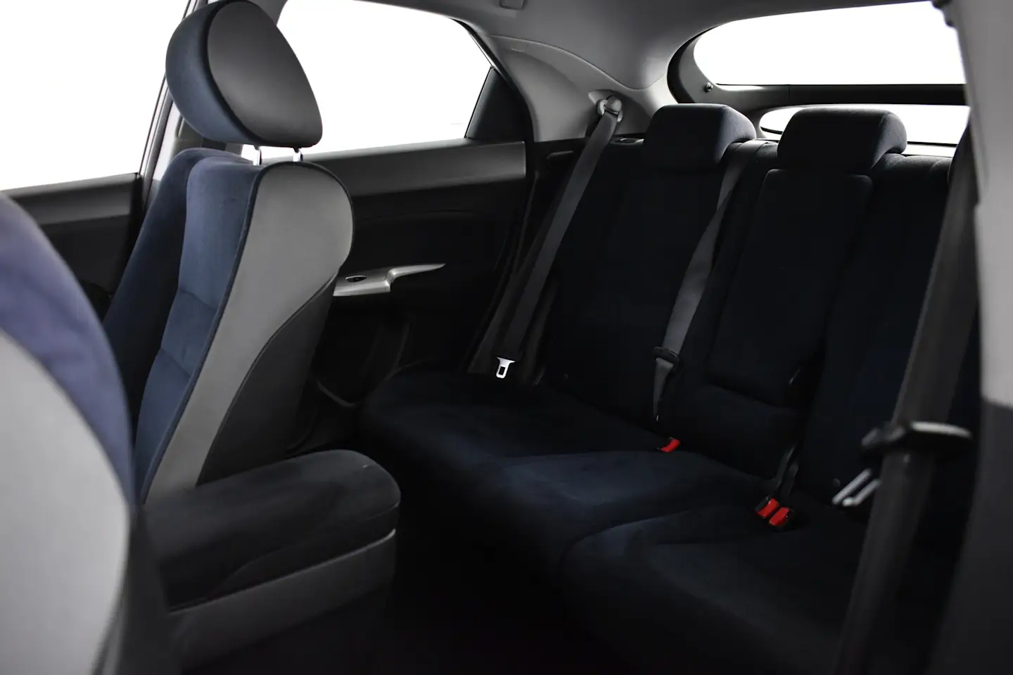 Car Image - TcVl69zXl9DAyQzezZuJg