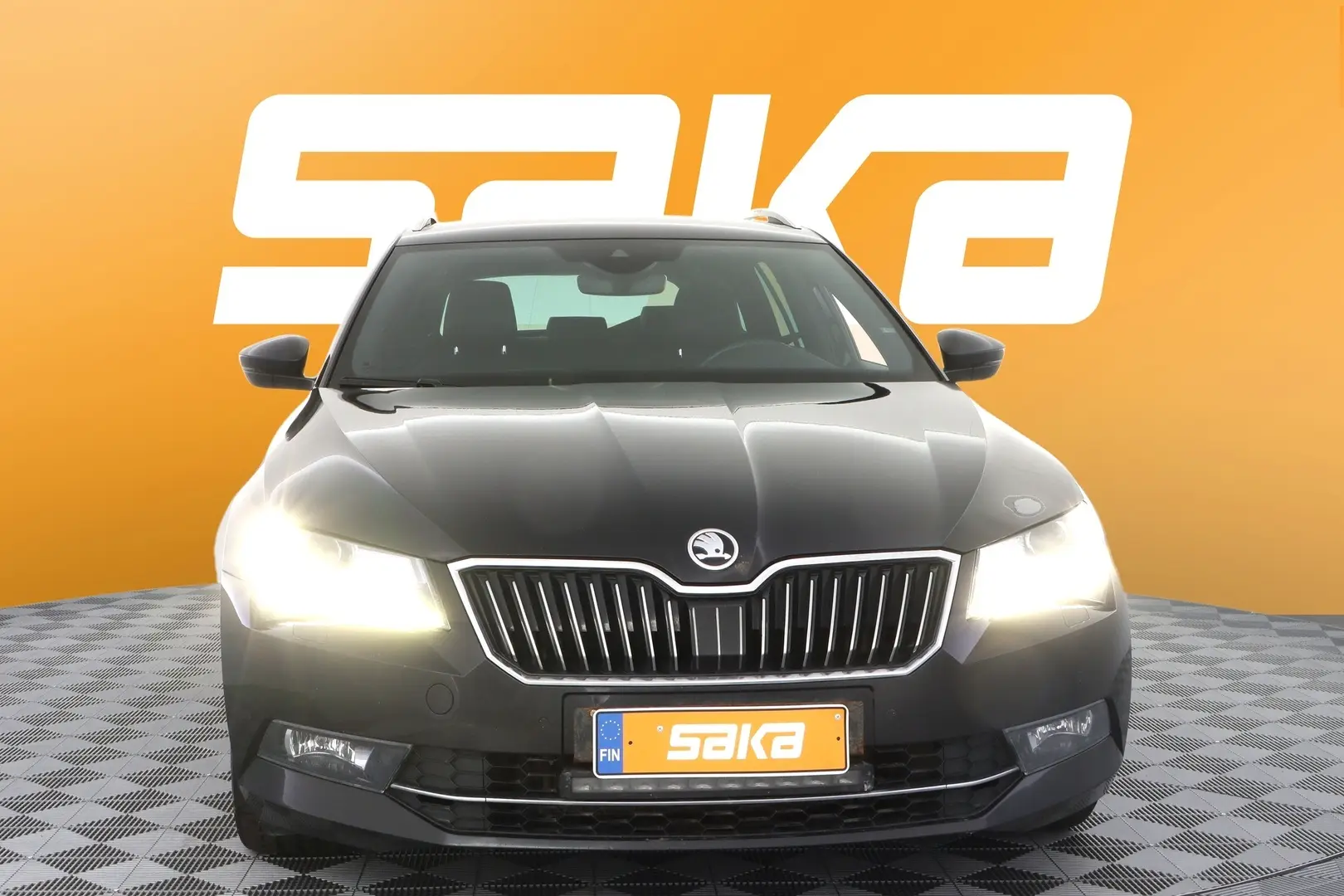 Car Image - 5yZc8kJmrYRZef4GN1EH9e