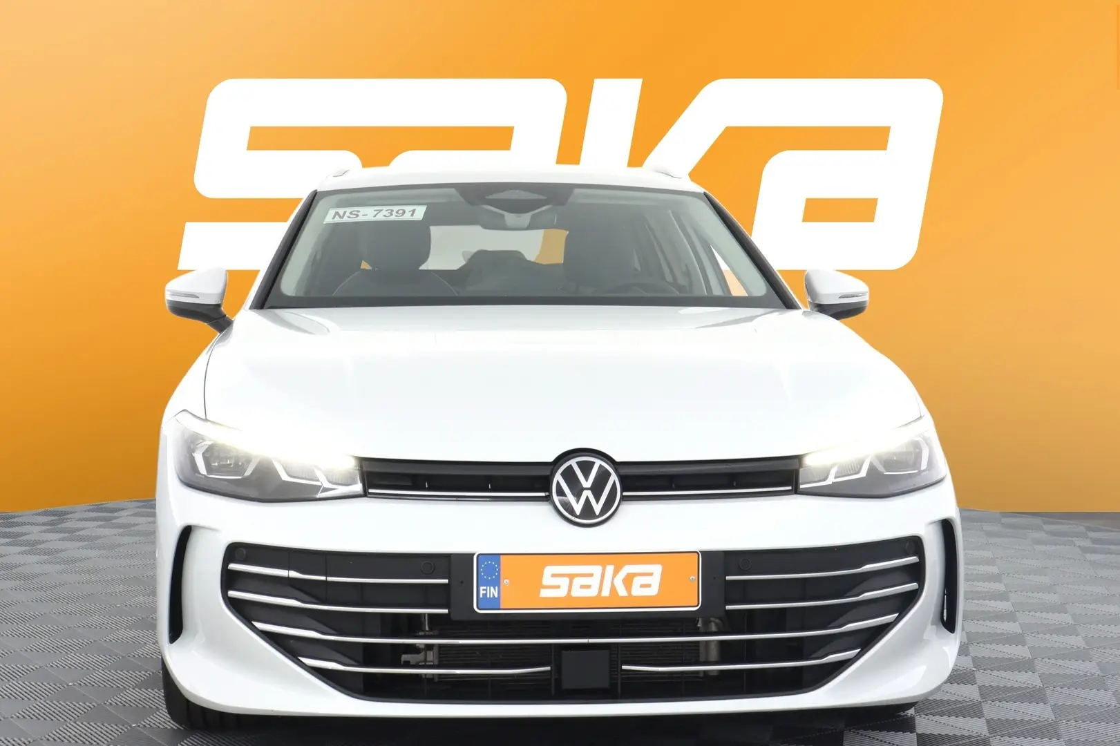 Car Image - 3slfATf0rNdZgaj7HNn875