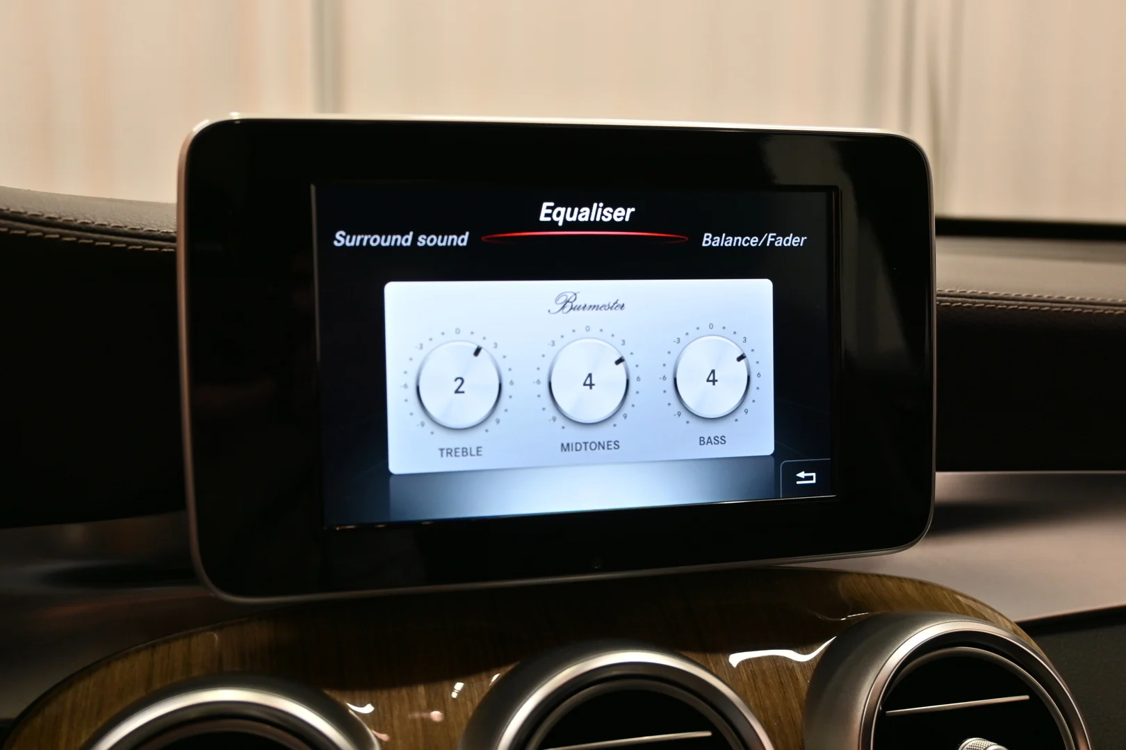 Car Image - 2DMkeLTdH8i7n6PJ8kq7vE