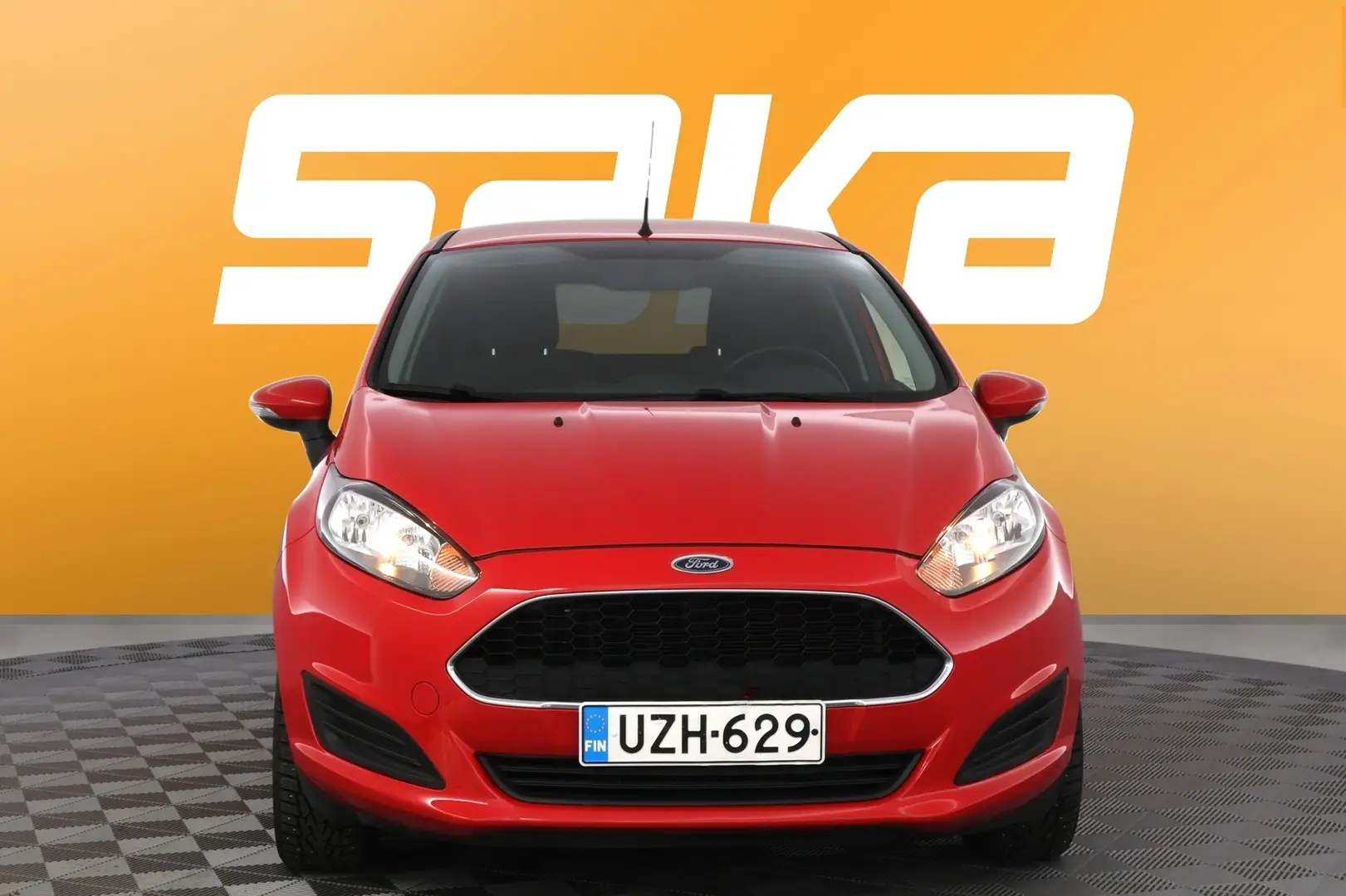 Car Image - 2010BCGeybzqKZFQK4cAA4