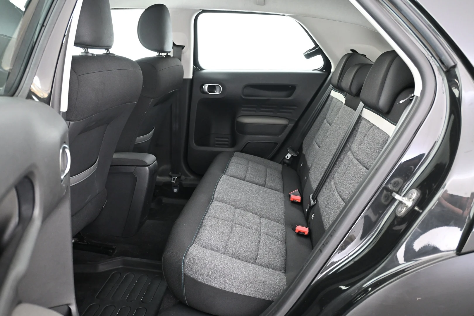 Car Image - 5HTzHsHzrSz0qX27bn0Ope