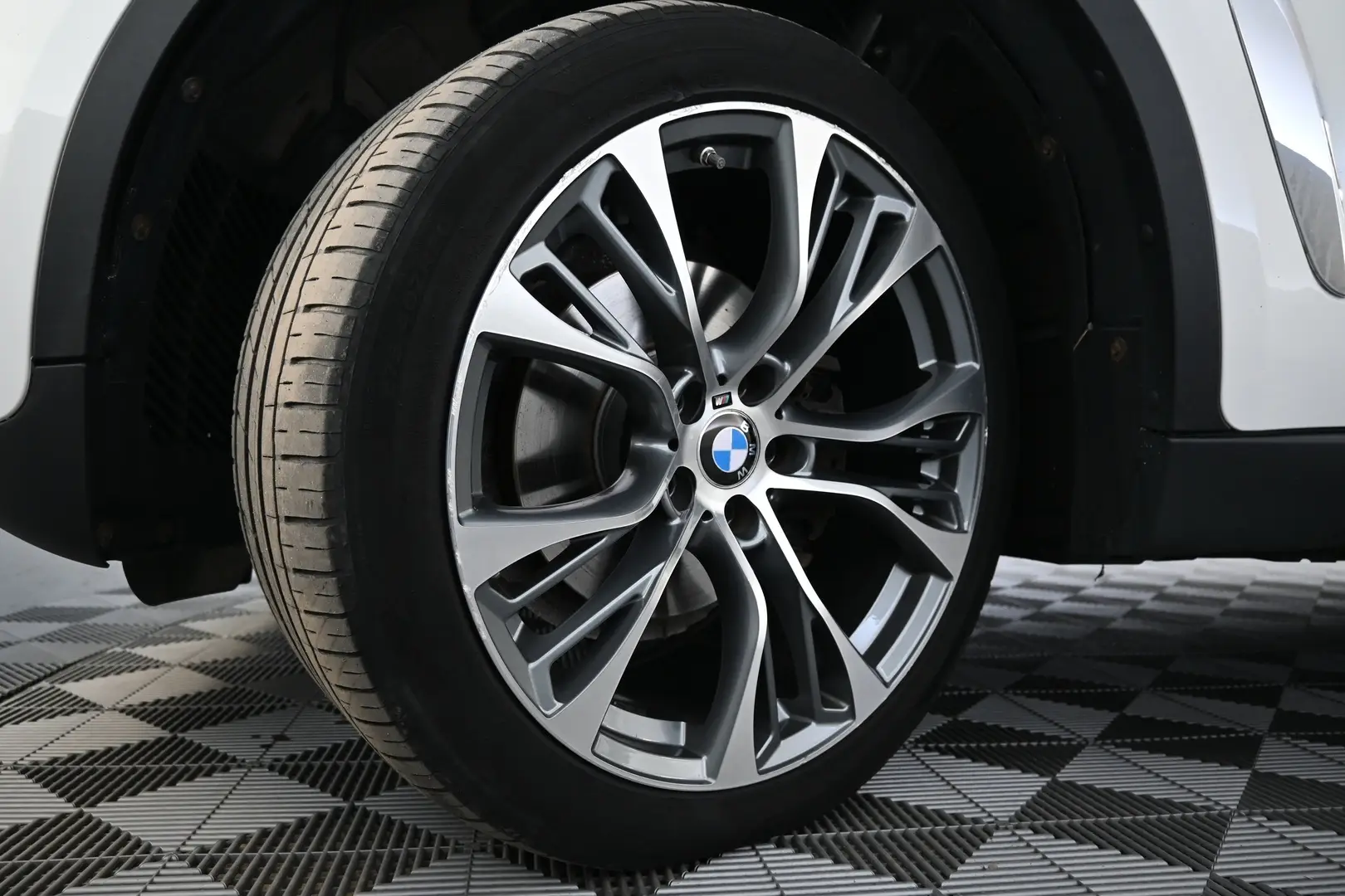Car Image - 5IwbnJJzPGSh57iKXgY19j