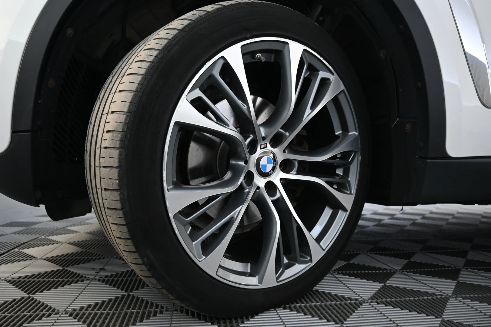 Car Image - 5IwbnJJzPGSh57iKXgY19j