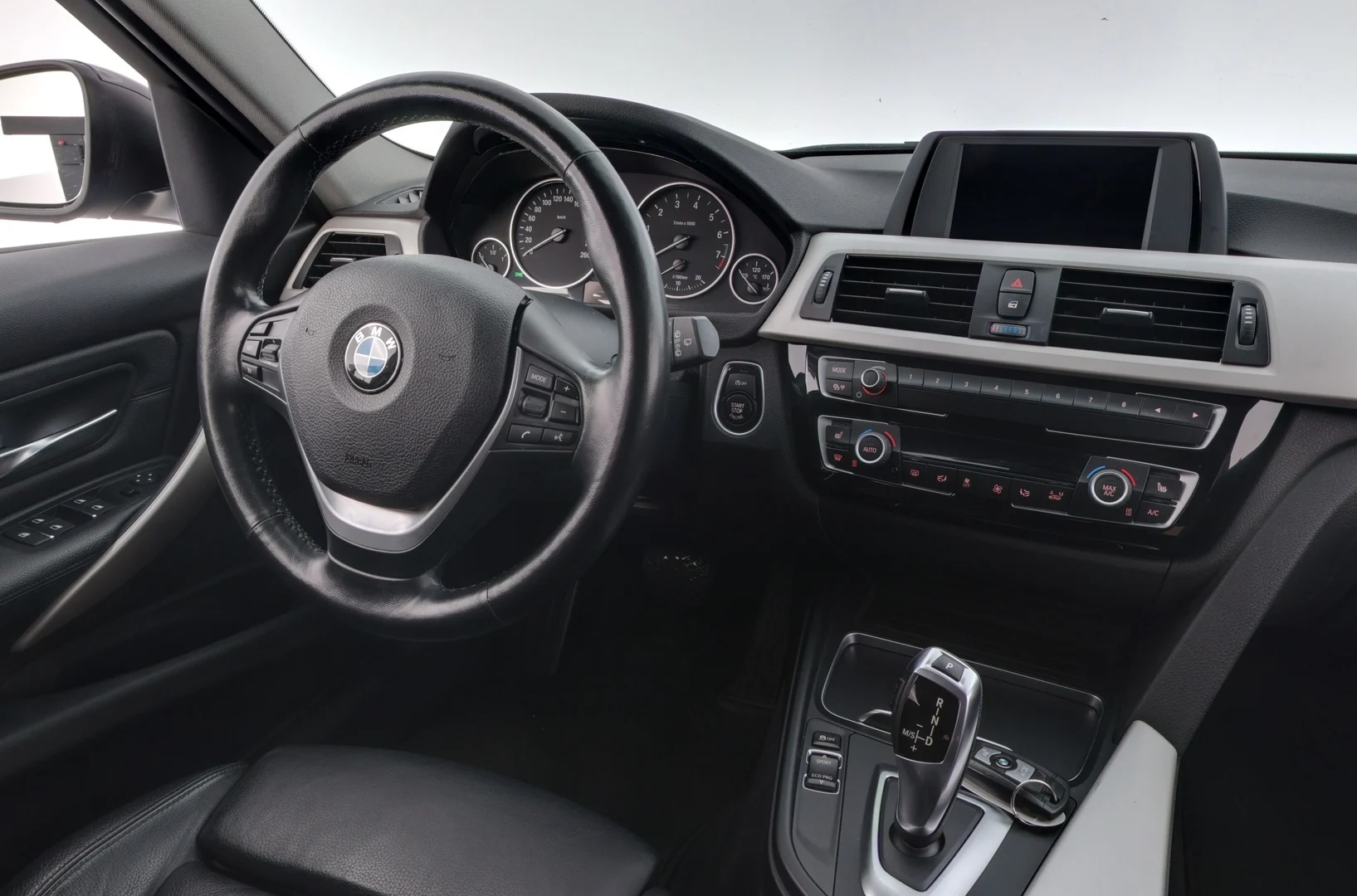 Car Image - 2vWFr6mbsPUiKOYjeDK0Zd