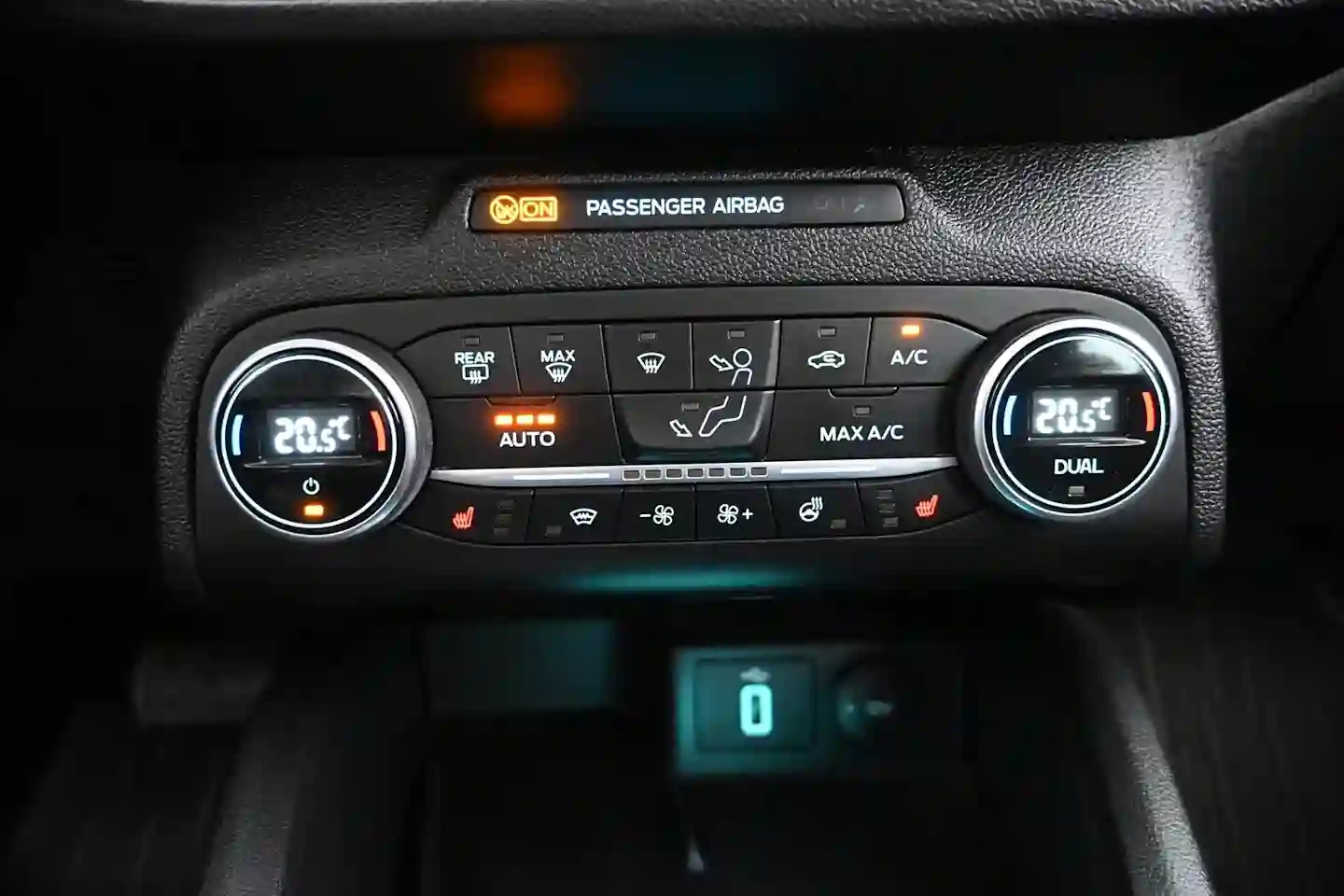 Car Image - 20DaRFrVug2BgdBYiwq86Z