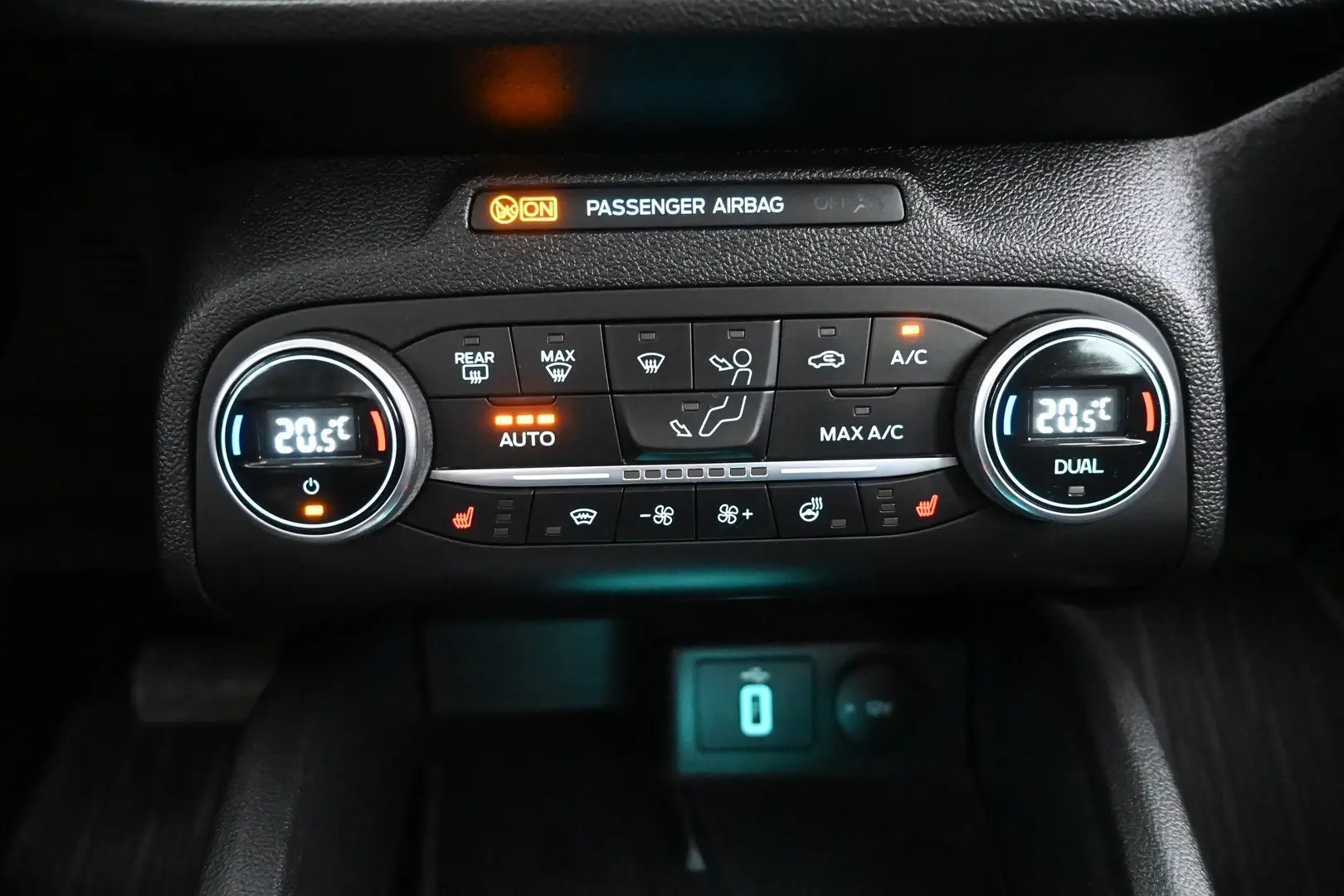 Car Image - 20DaRFrVug2BgdBYiwq86Z