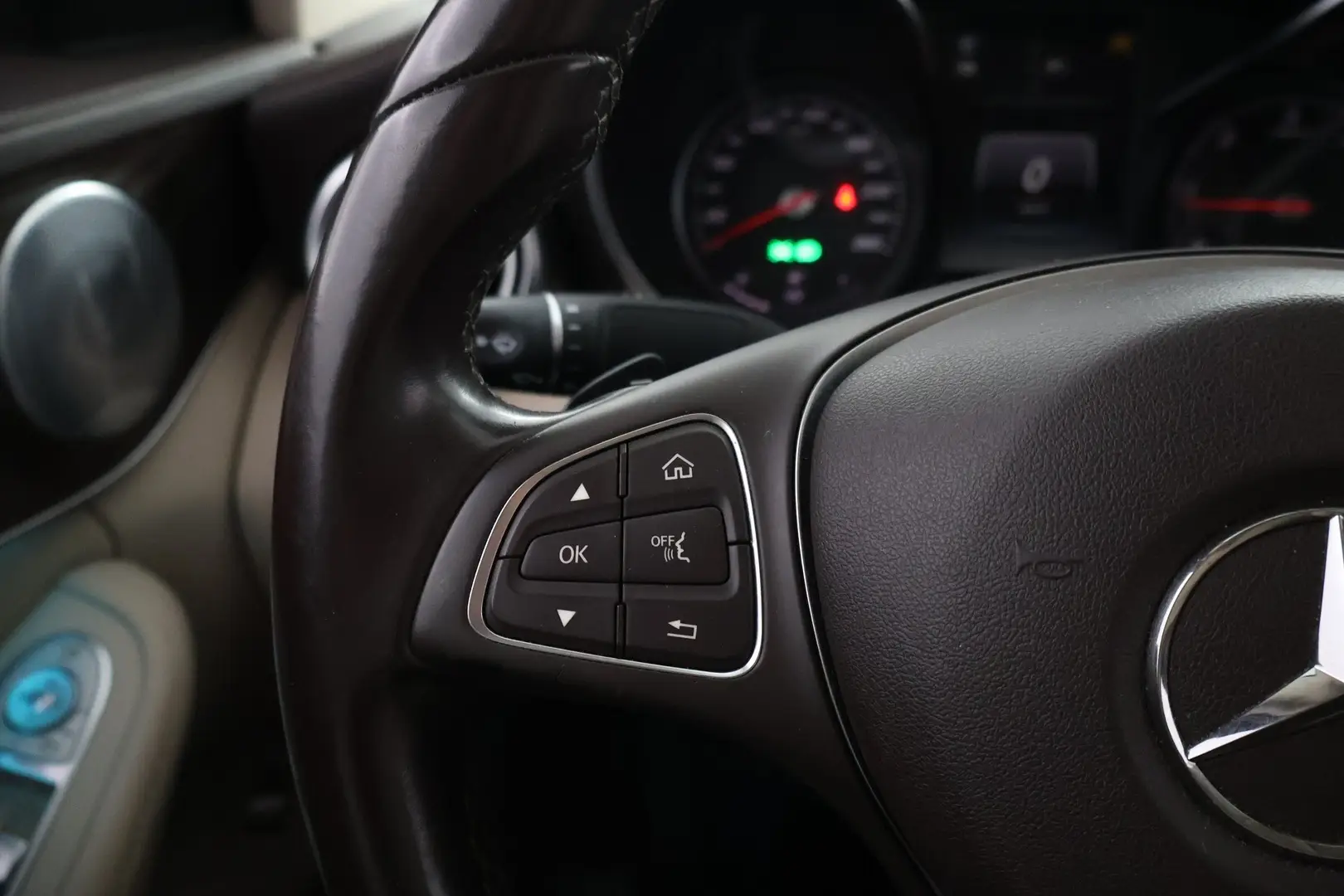 Car Image - 6J5slcfQNsEc3LxHjfpgeA