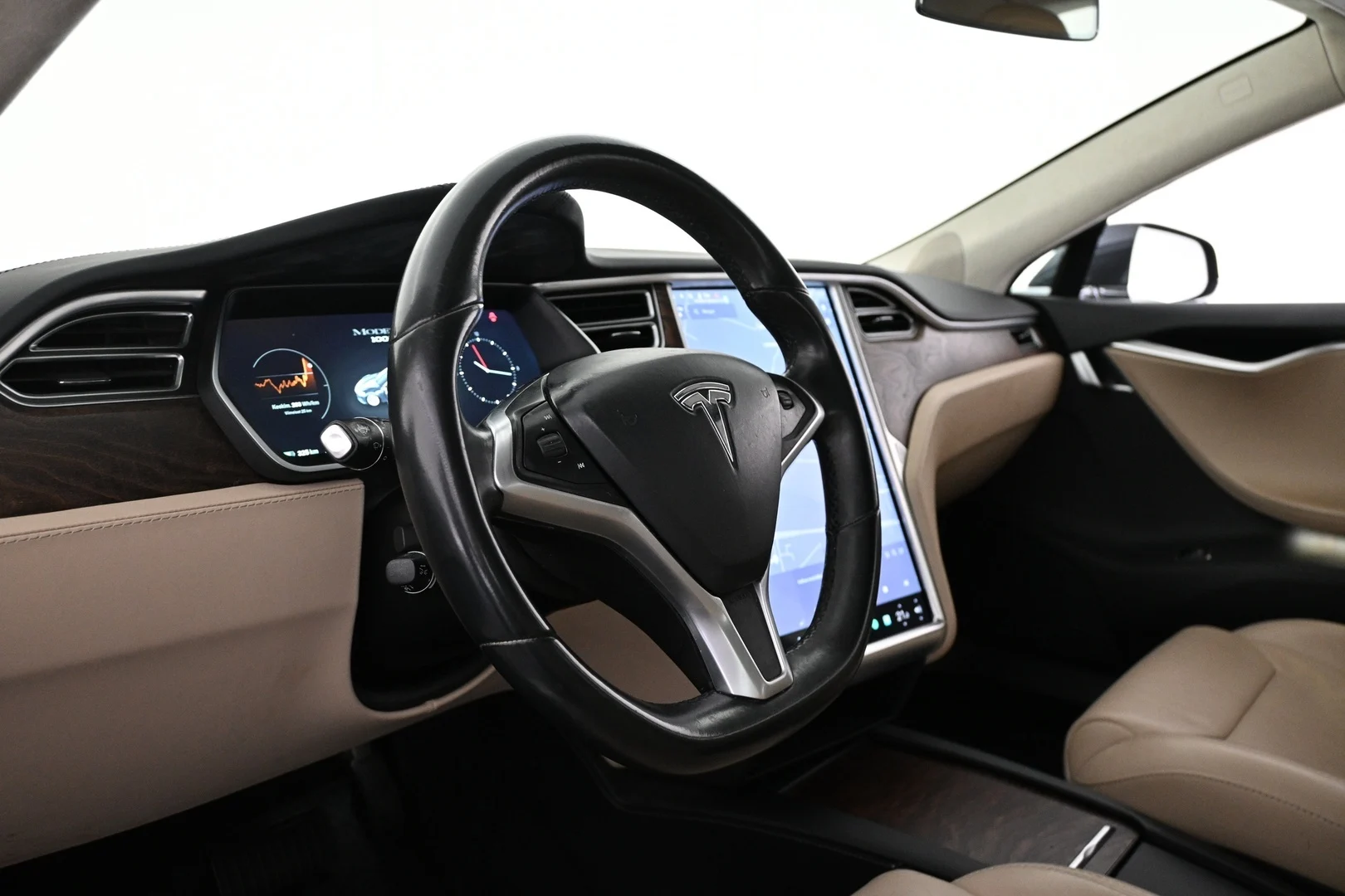 Car Image - 2amc7lCZABIM1BK3JSOo6D