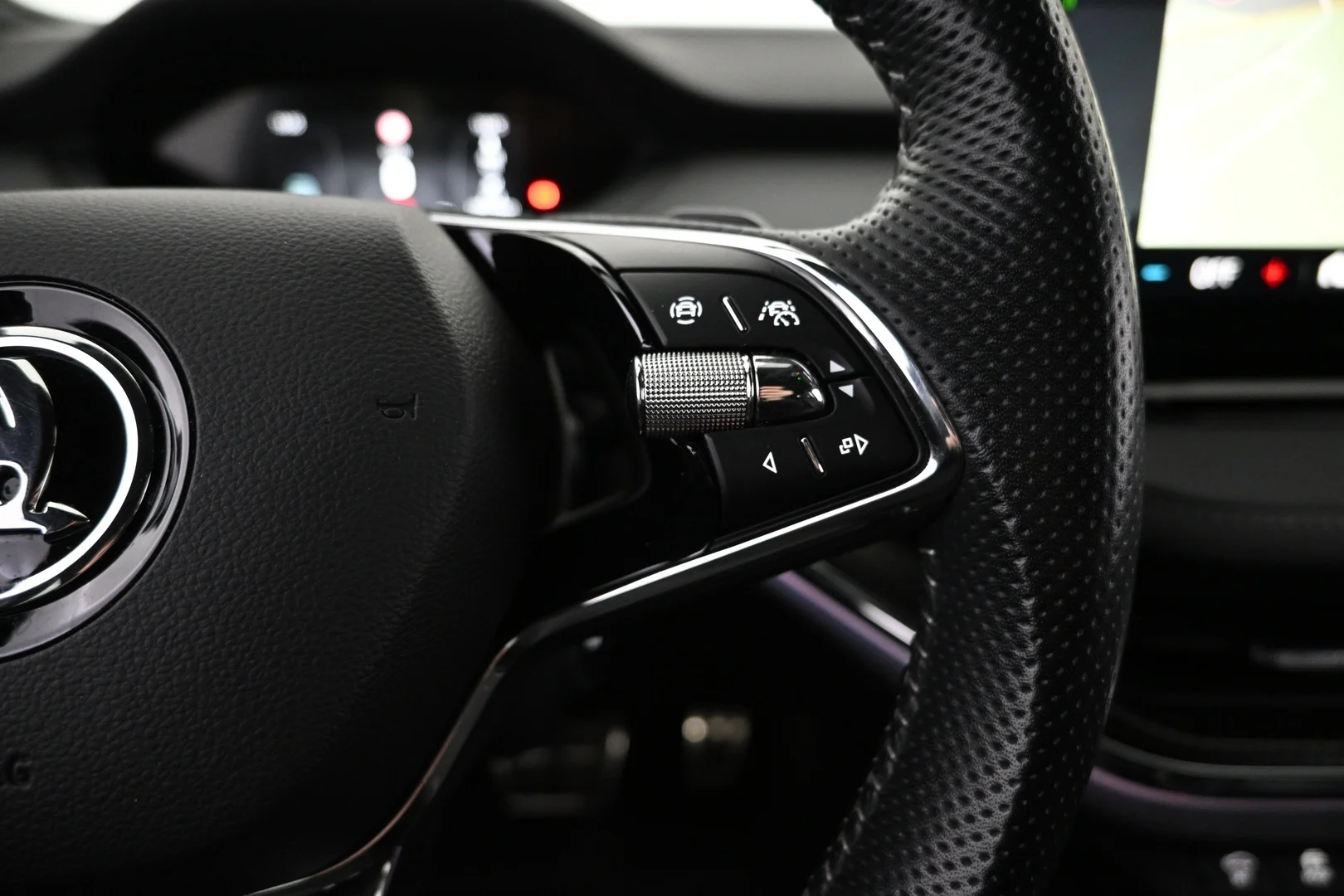Car Image - 1c9IcmAHcKC5swZZienCns