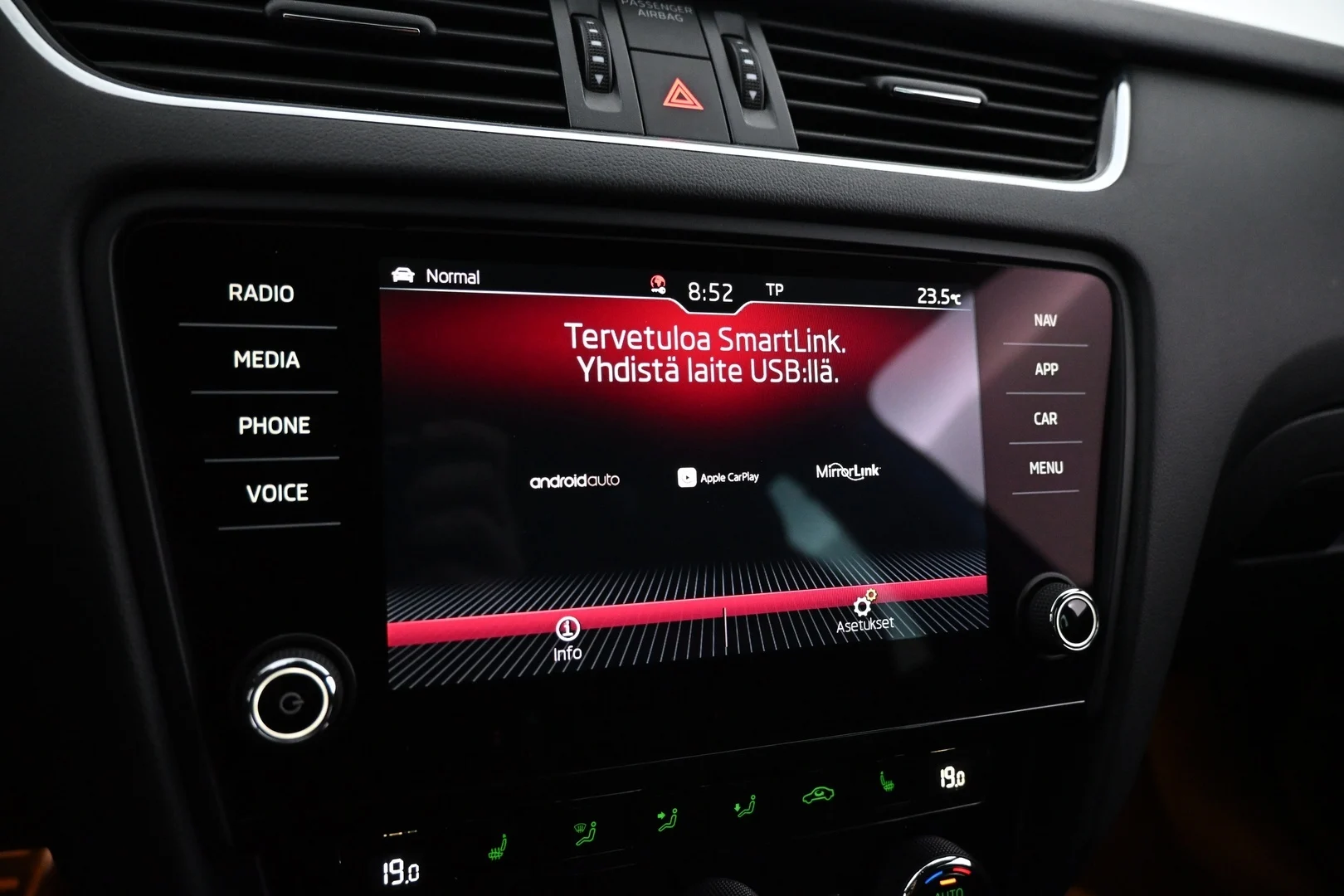 Car Image - cv10tFgoMR17Xz4XF98bd