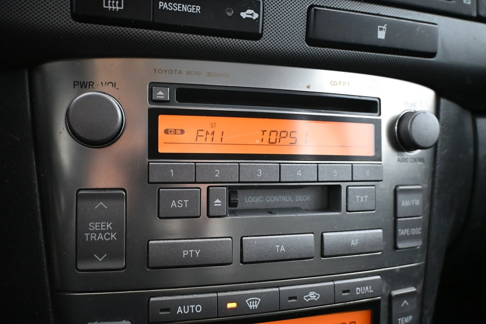 Car Image - 4mFhwrdN5vb82rW8j6AM0L
