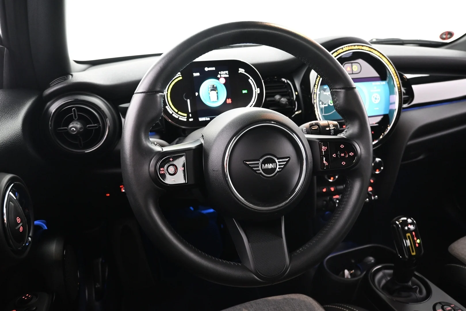 Car Image - 4wCFrDY0d8ctOE3SUV4iDP