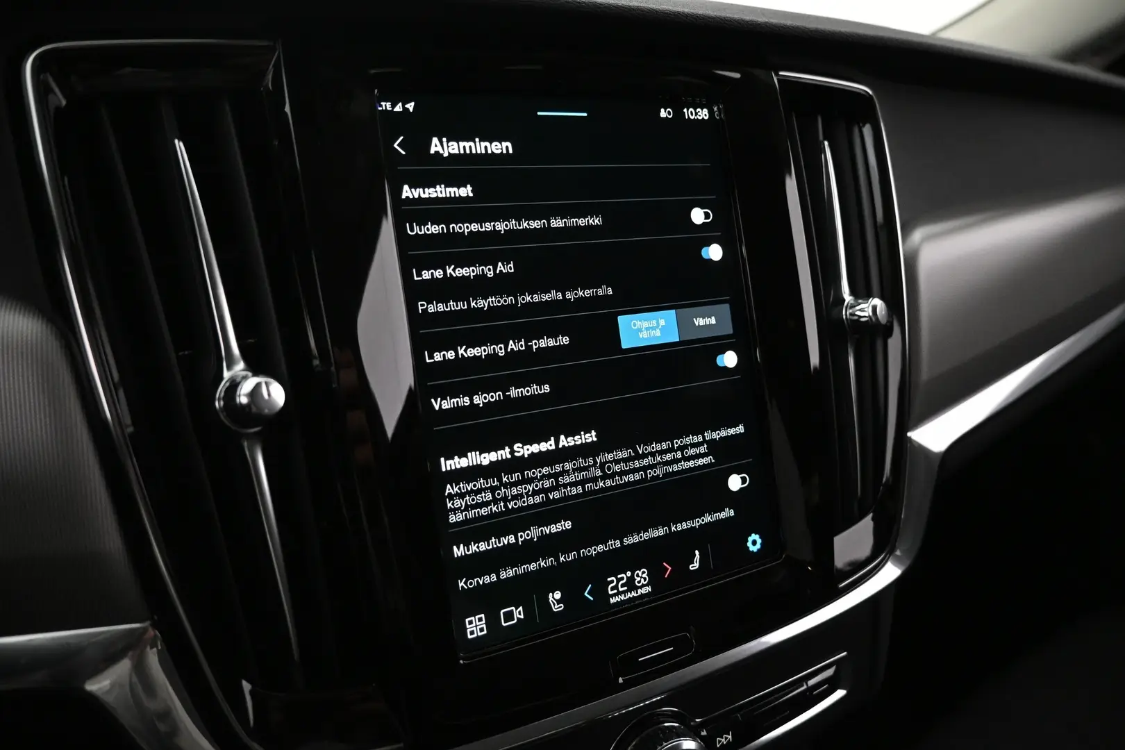 Car Image - CMT5f1eqVrs3em6o6Fxyu