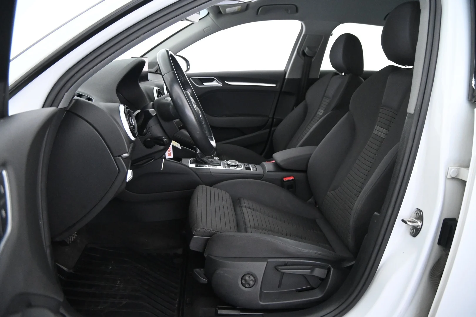 Car Image - 78IIM82vVBgsLxLSCsTKOQ