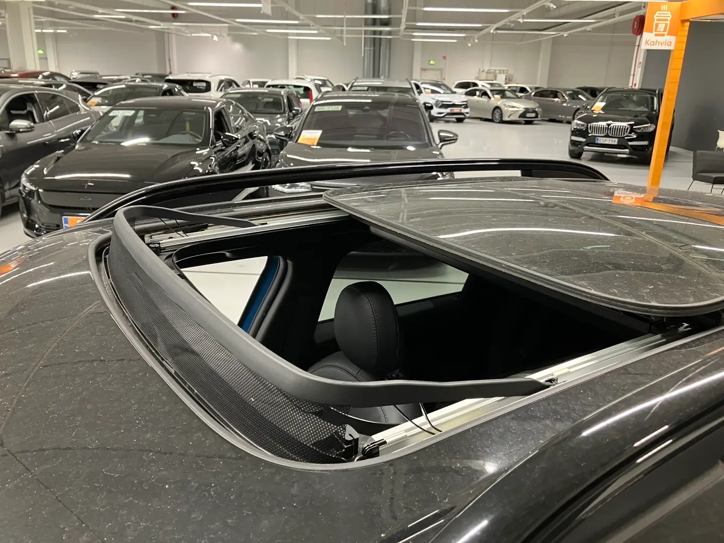 Car Image - 3y6UiuQuSFcWK8jdnfaXve