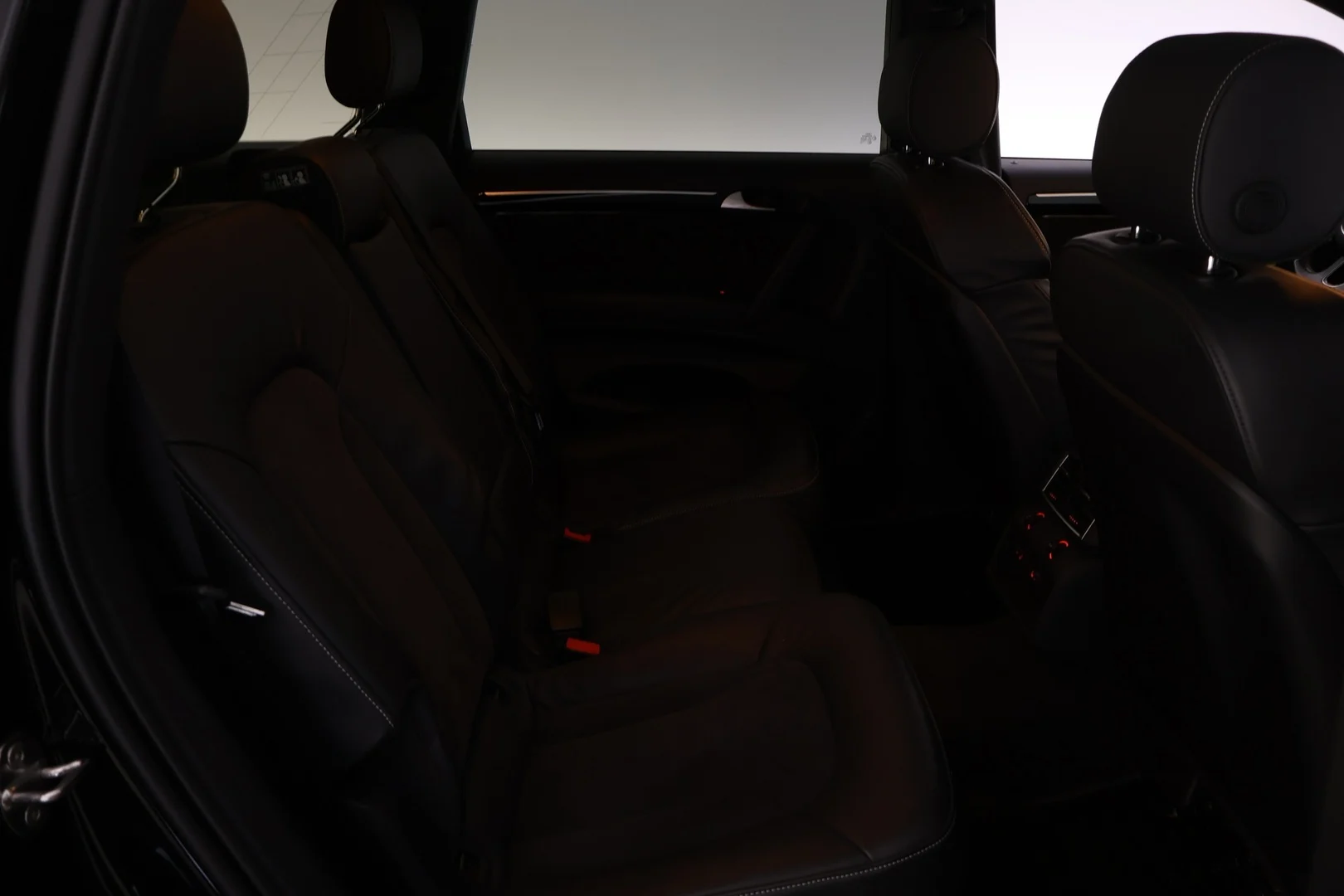 Car Image - 4ONCG3xzE3Vd9FxEXmskGJ