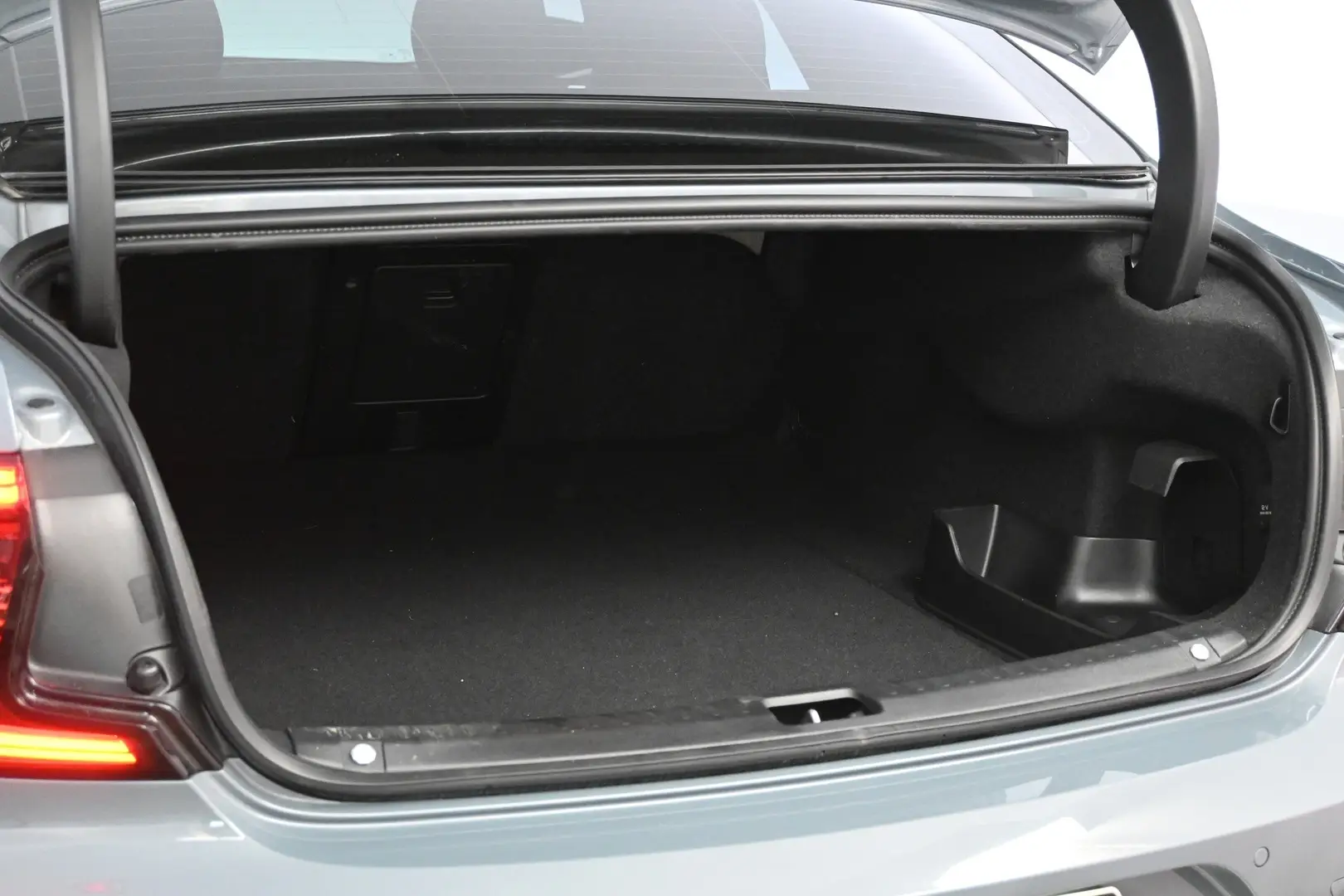 Car Image - 4uLOA6FoYHQVkZE66xZJoT