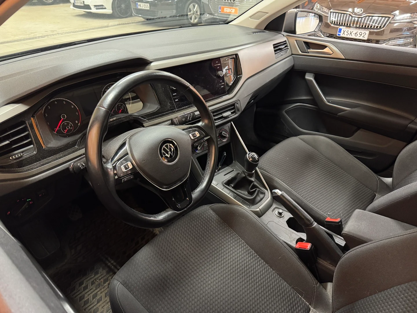 Car Image - 4y0fFQJYoJegwNGeOcisH7