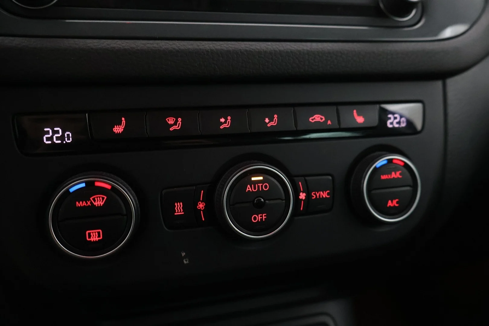 Car Image - 6Dc3yXpnKiczRelKrzDsdI