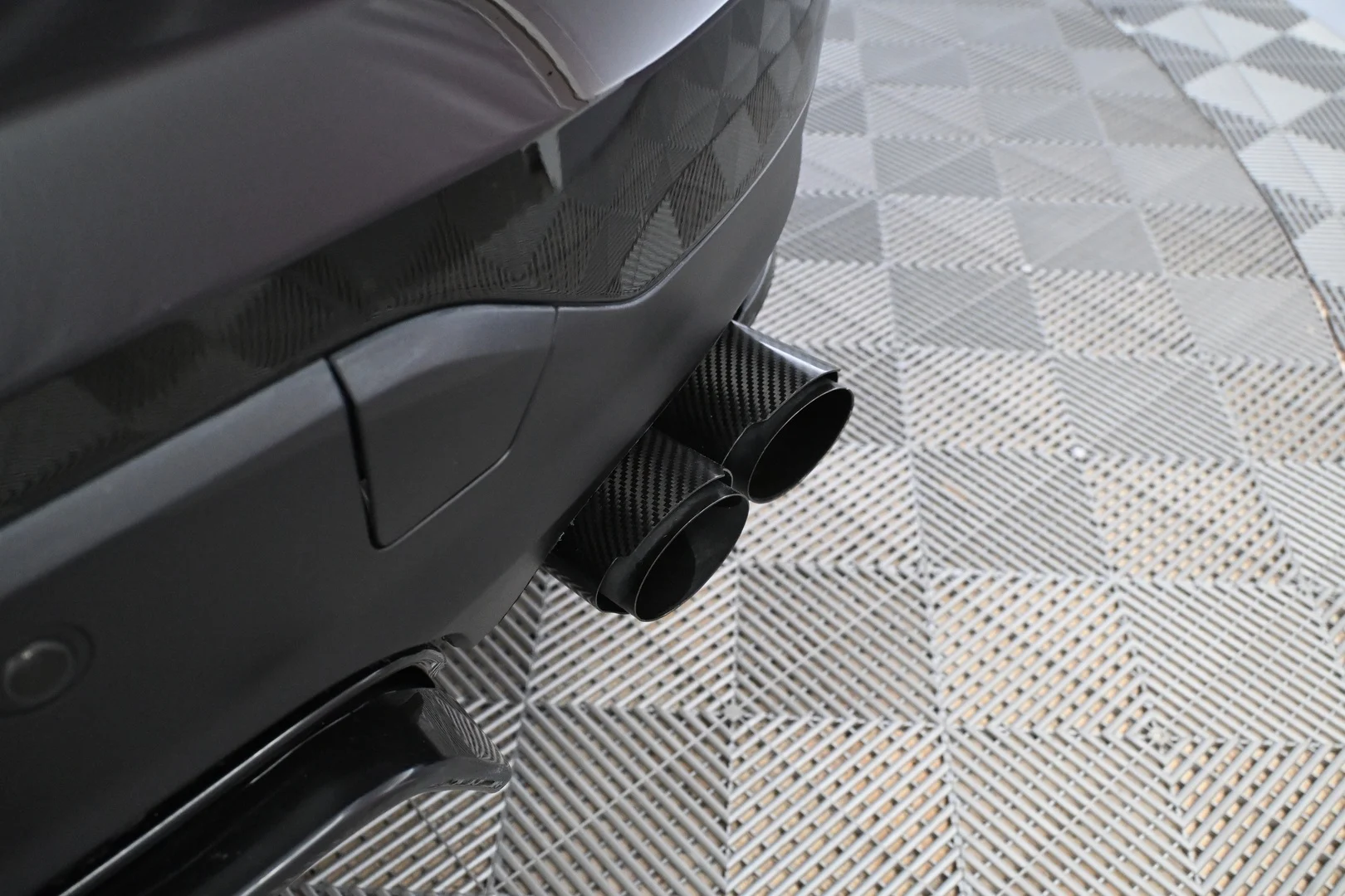 Car Image - 7LIOgXofsTNtxZNjx0lpnx