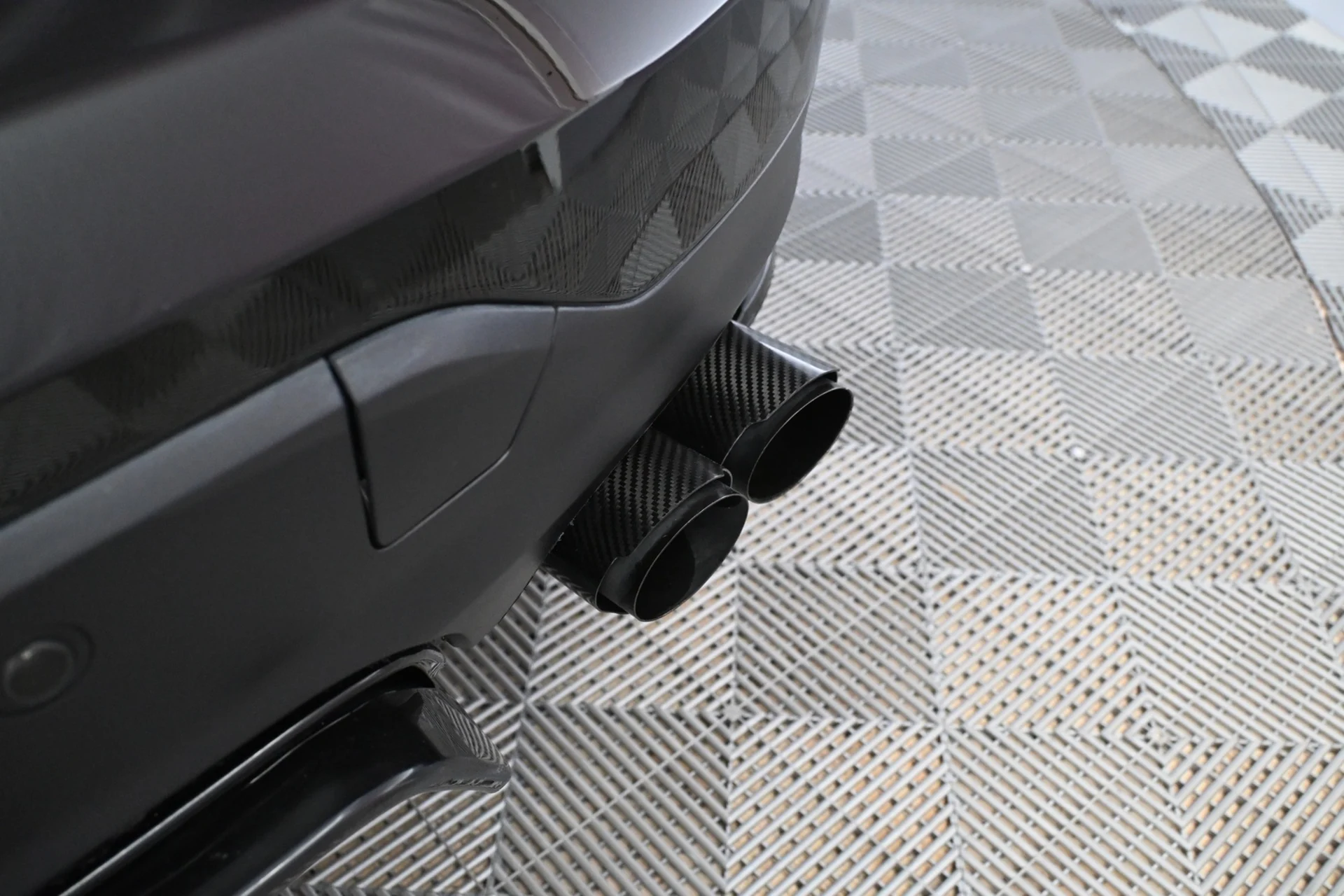 Car Image - 7LIOgXofsTNtxZNjx0lpnx
