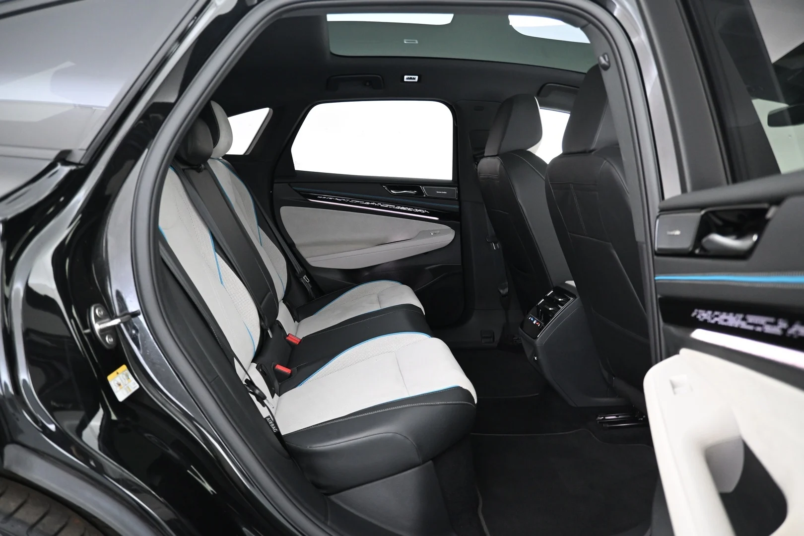 Car Image - 783IhNA1C4ttMQUj78ci8b