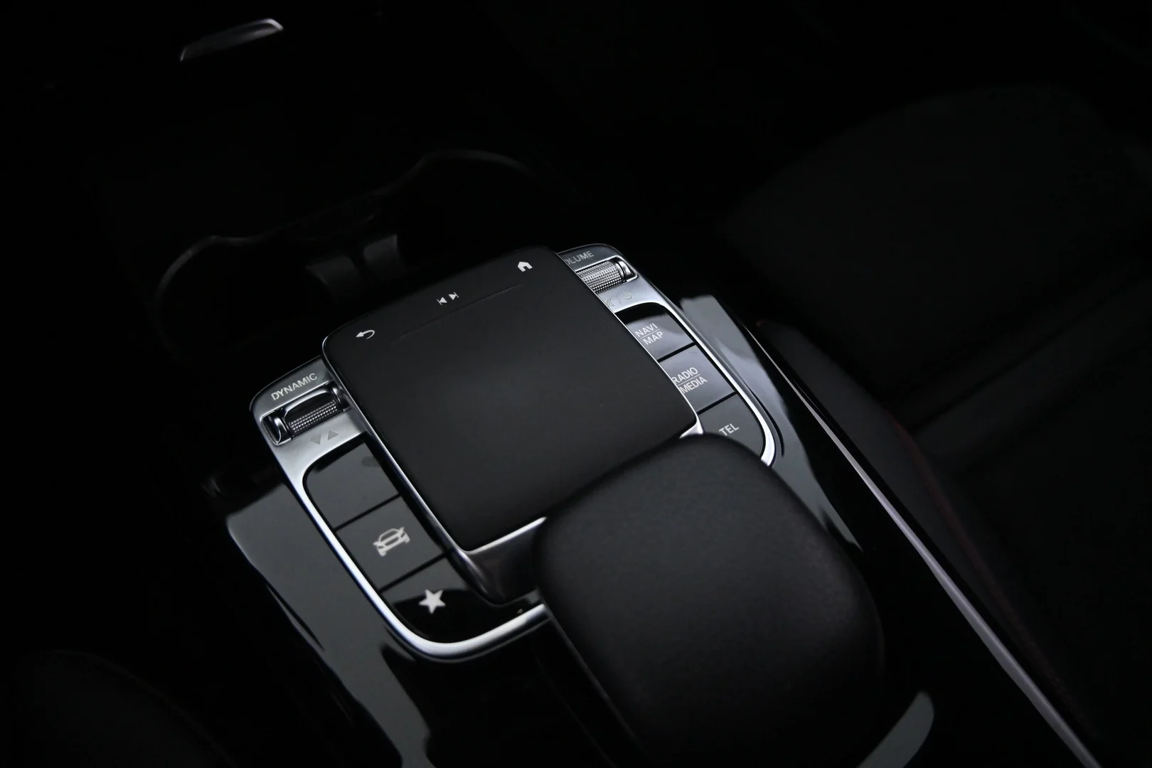 Car Image - 1yQUdH7C04u6ExTEyh1arX