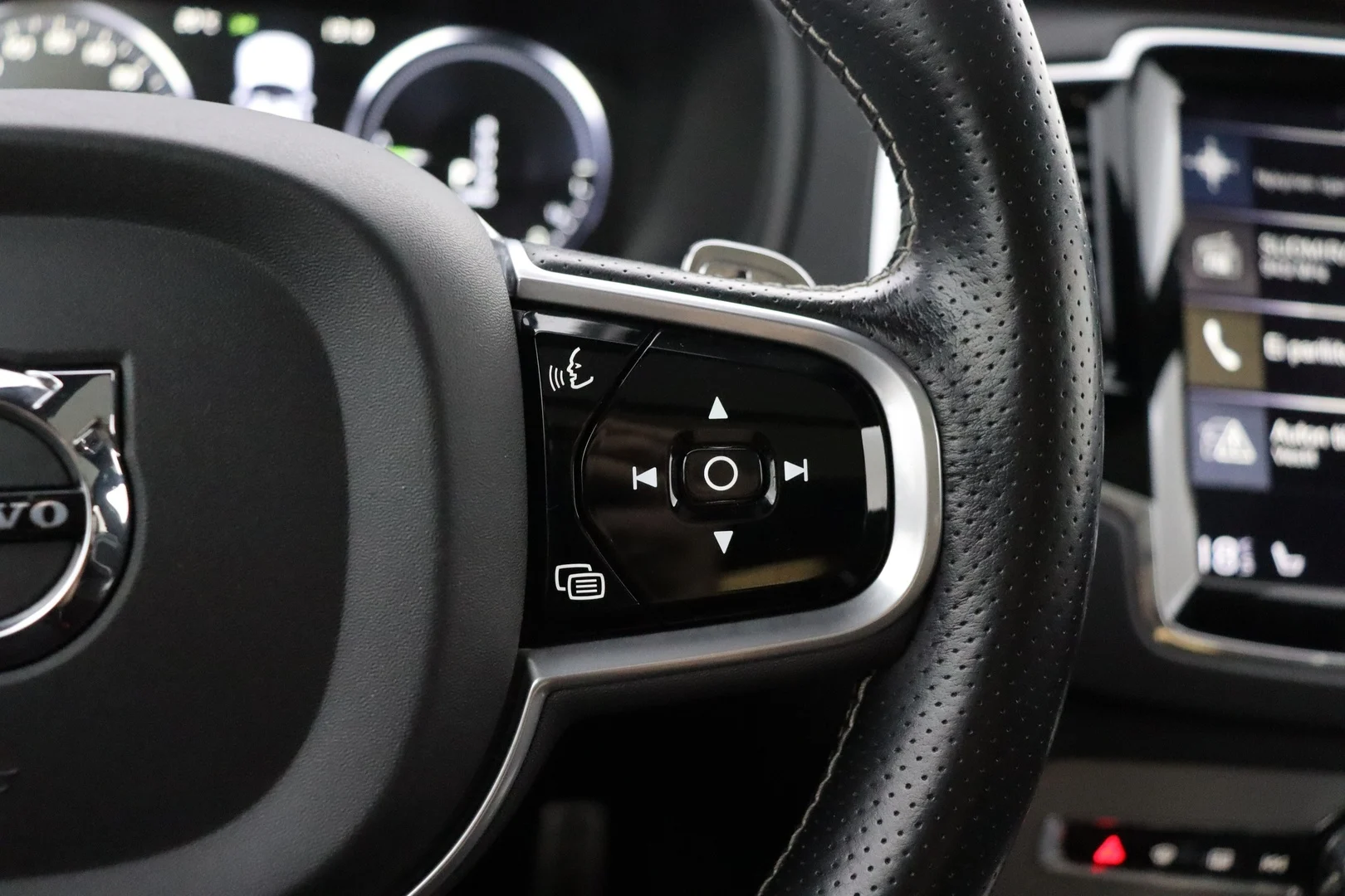 Car Image - 3x8C7pFDsOW0TwFaytcHe