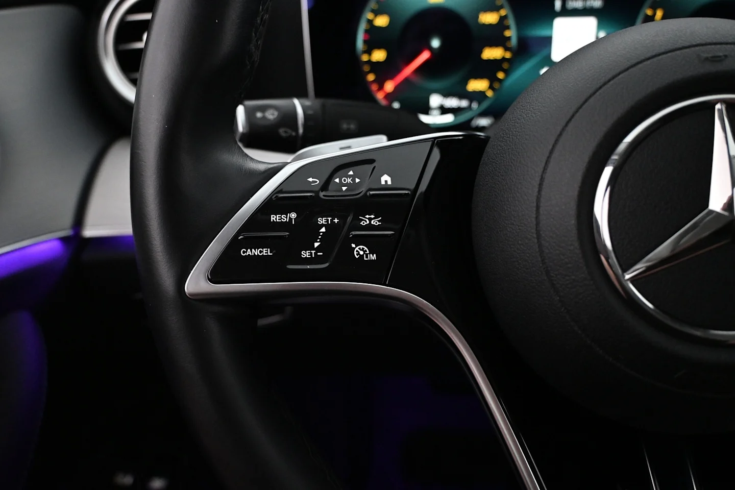 Car Image - 3lnCWe58XfJFeiGs7XGkWL