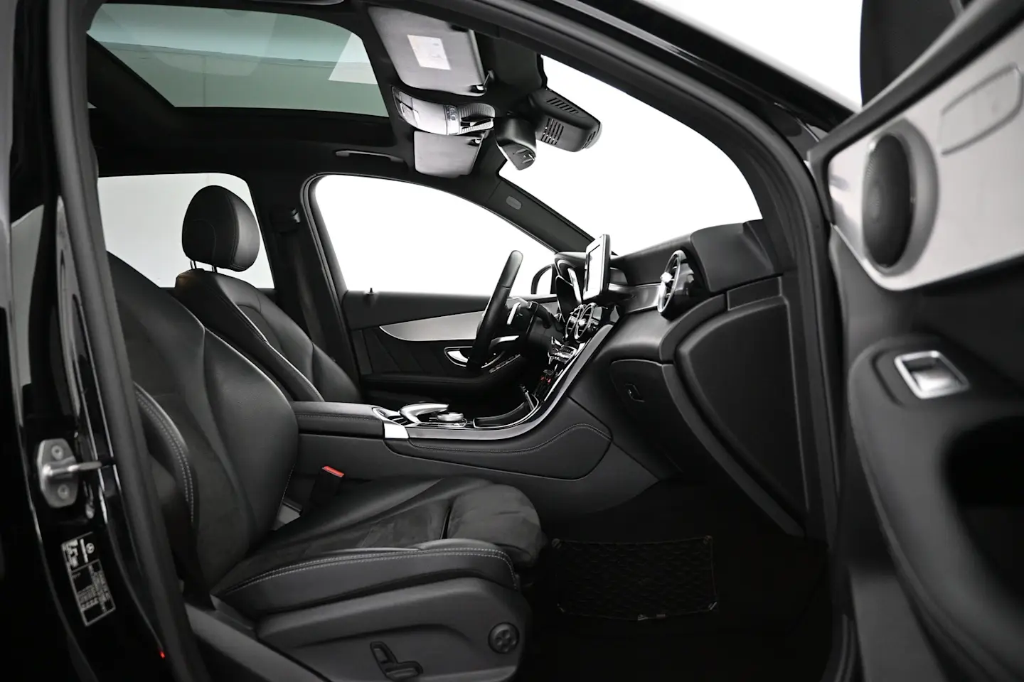Car Image - cl2Icri9YlUb72I7zpfOd