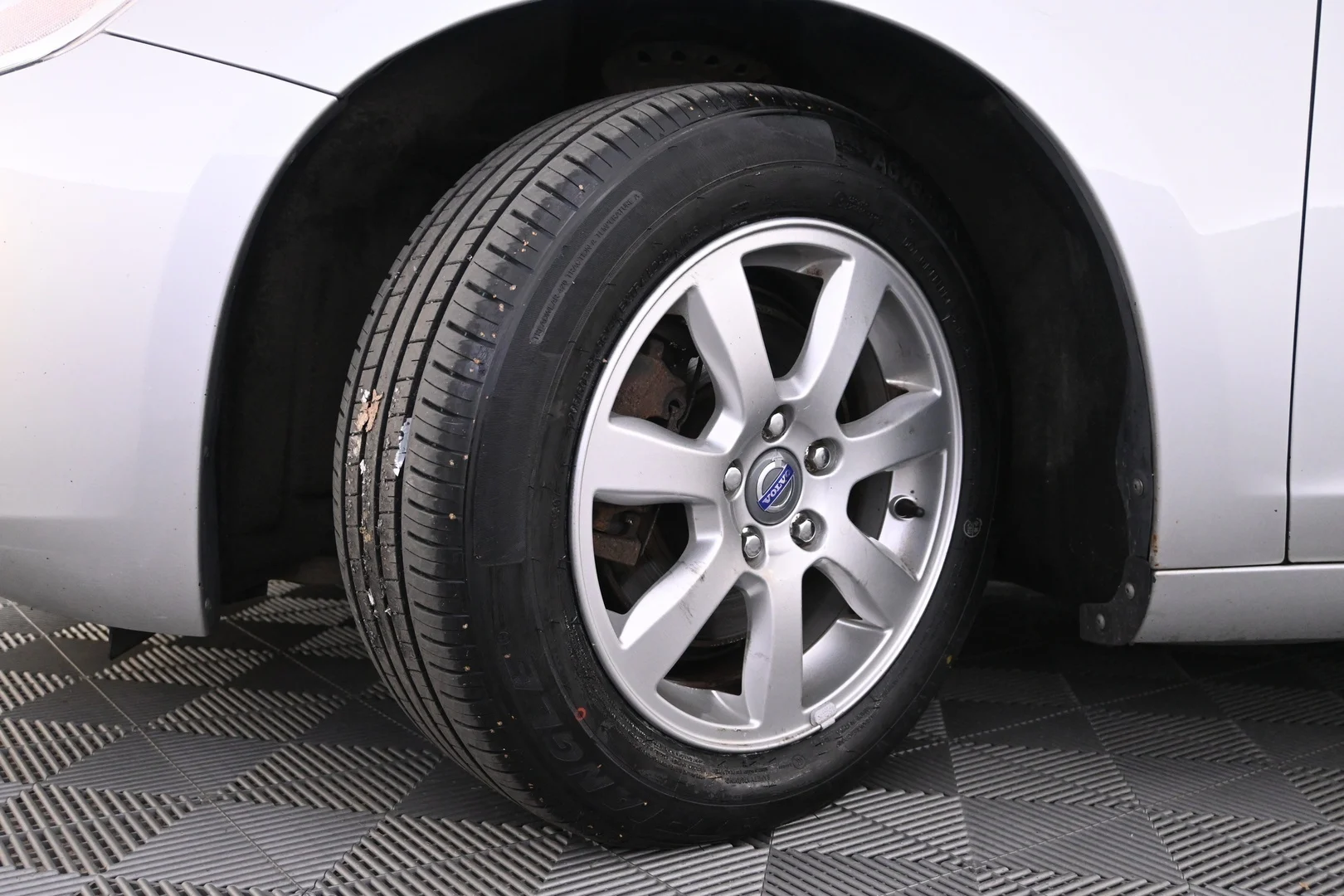 Car Image - 2nhJvPUR0F2ik7XKZ71Ual