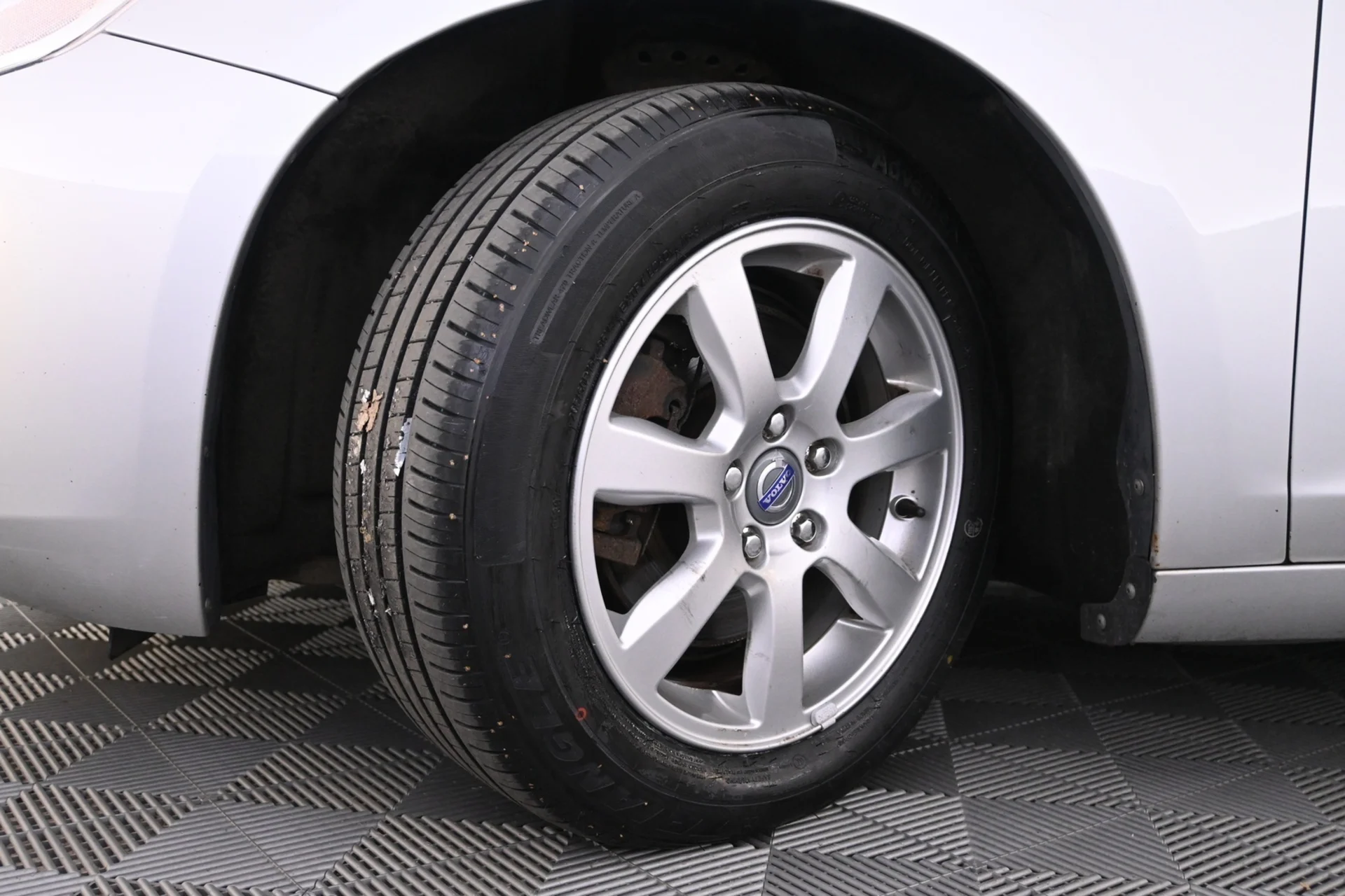 Car Image - 2nhJvPUR0F2ik7XKZ71Ual