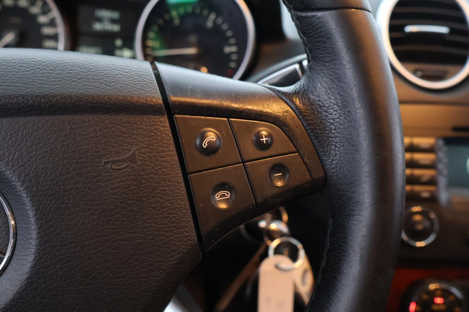 Car Image - 2wq34c2UzlWw5LSO8kdPly