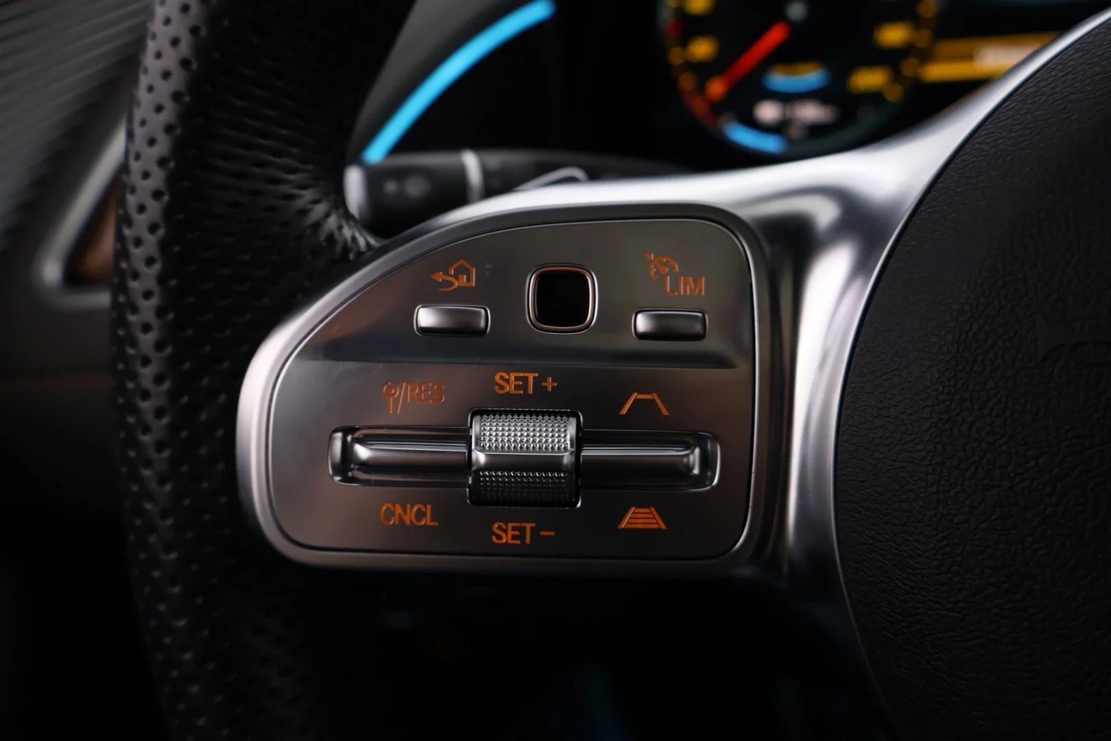Car Image - 3hbh1uTP8uAGM2hzyJrofa