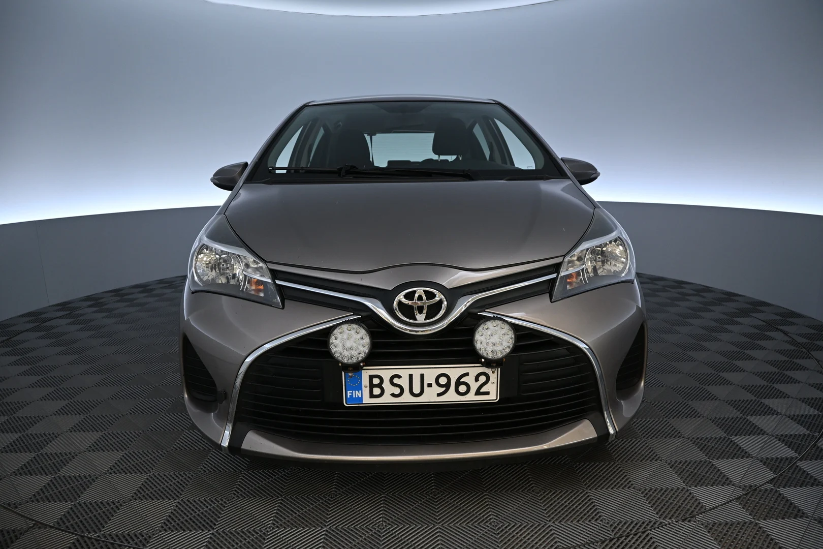 Car Image - 18dxakRdw0I2pl1BAYrXOn