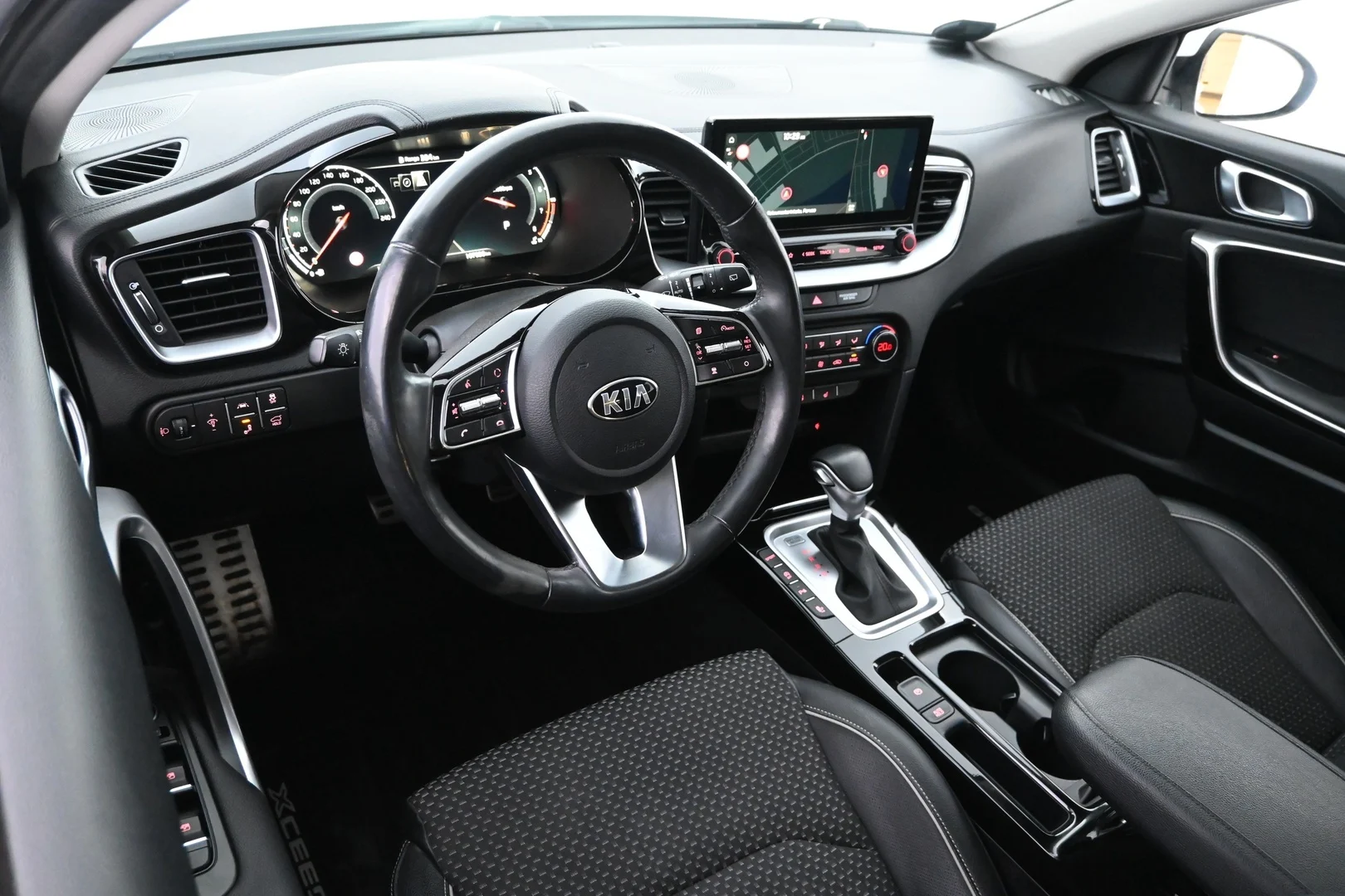 Car Image - 2akwSyRCRKP8xqkCBsPG88