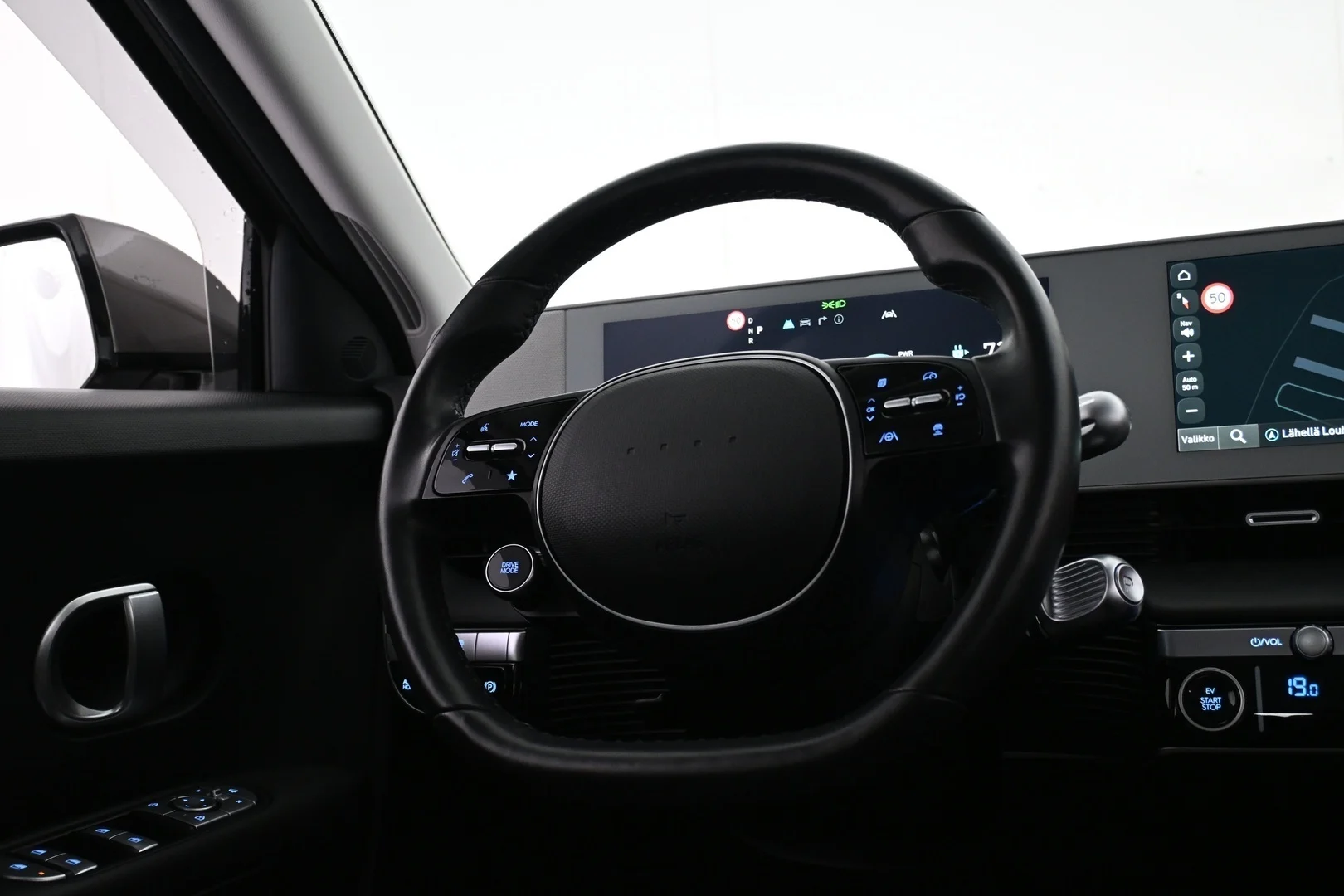 Car Image - 4mgXjGma2eQJJUrwC76a0R