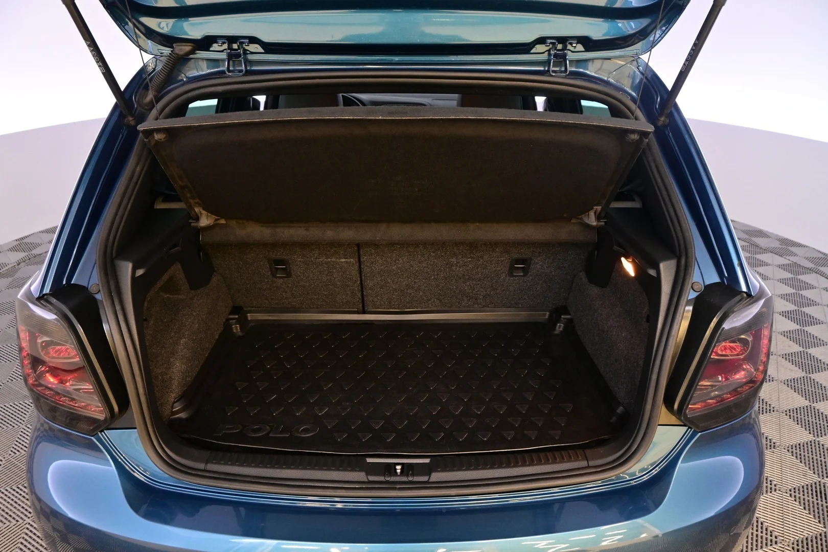 Car Image - 4aHSANAyxPEsyUGKEwj9nM