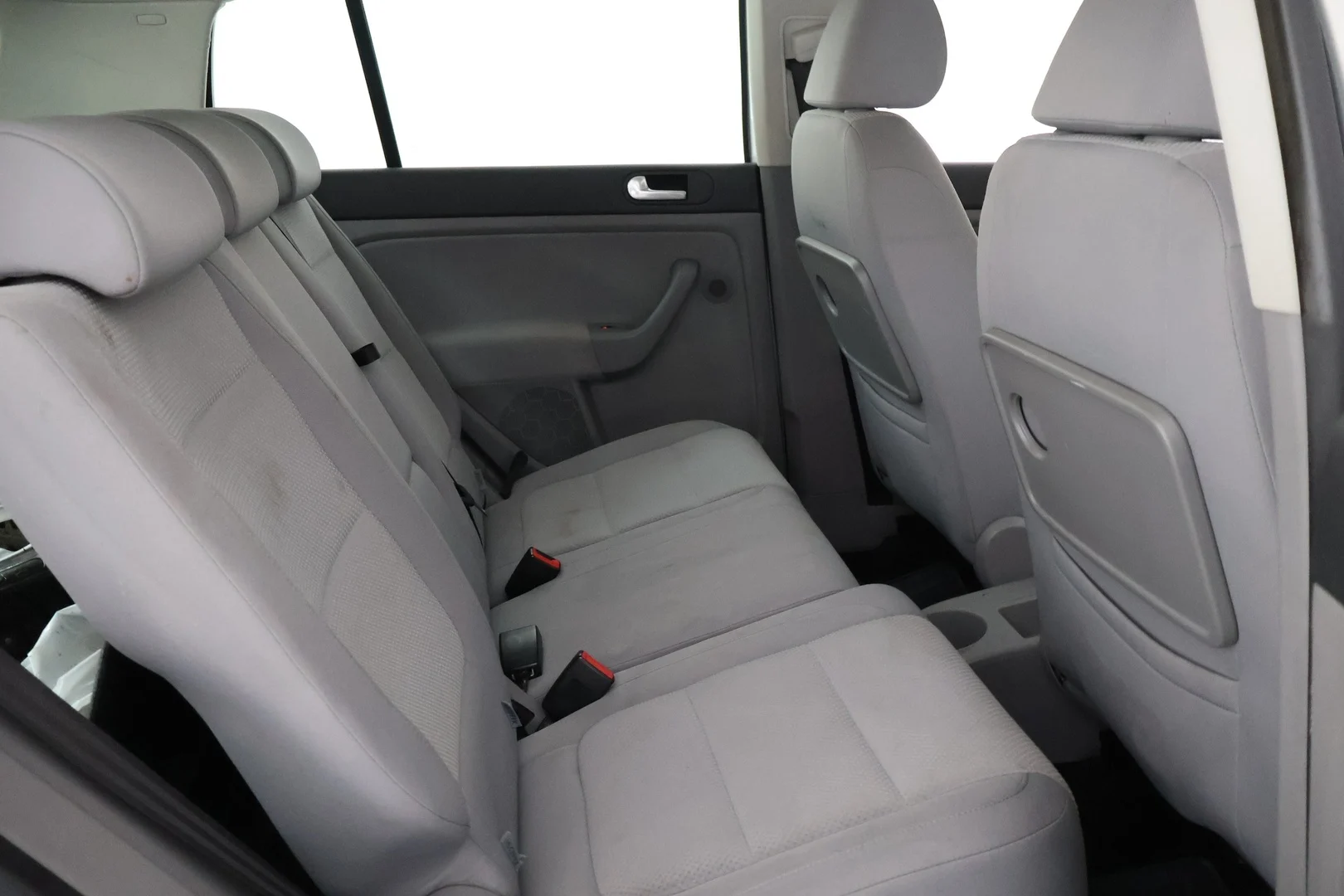 Car Image - 2YLT7kKczBwYrad9vNLVom