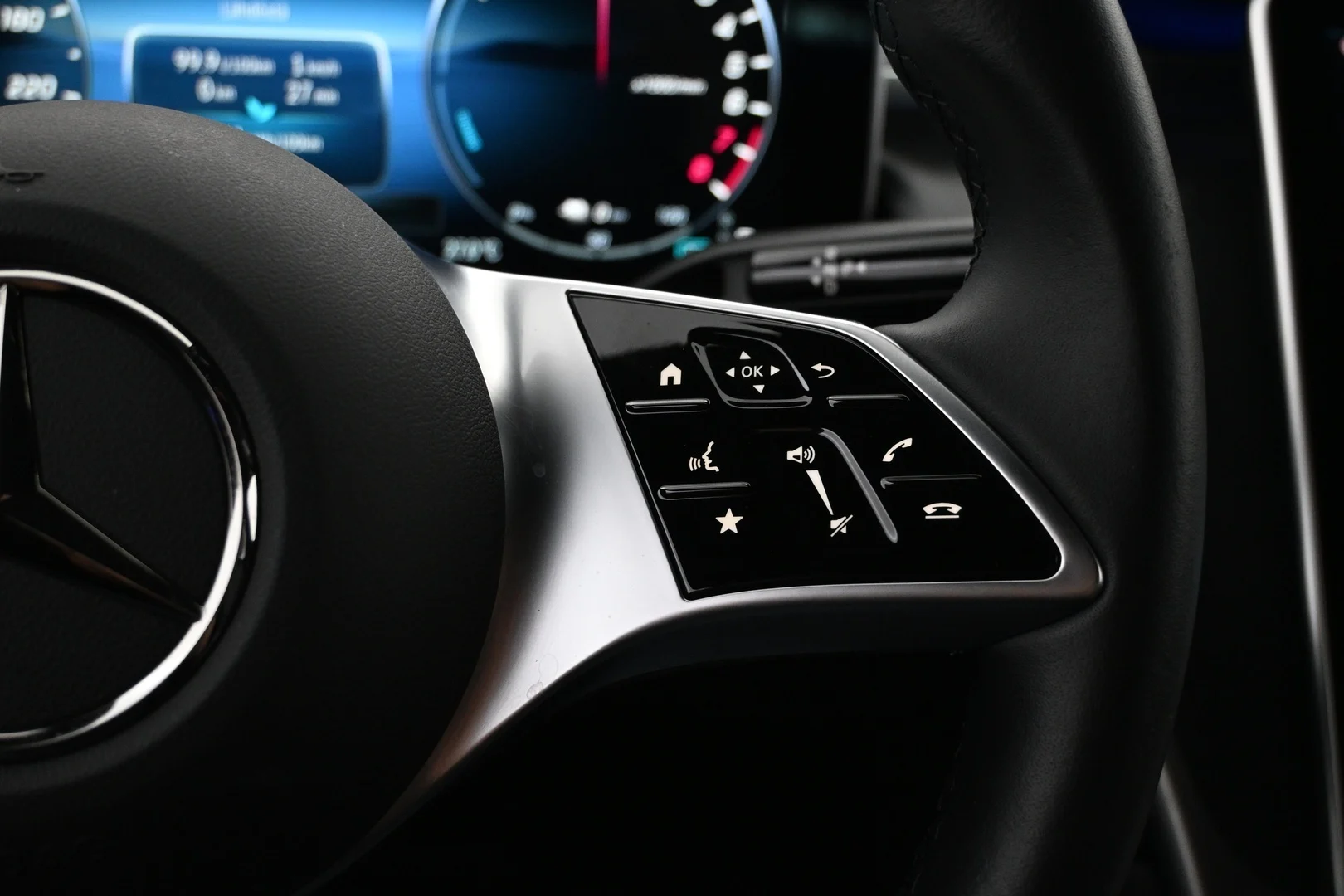 Car Image - 01Ee0QqW5O6sRGXnZ5WsHn