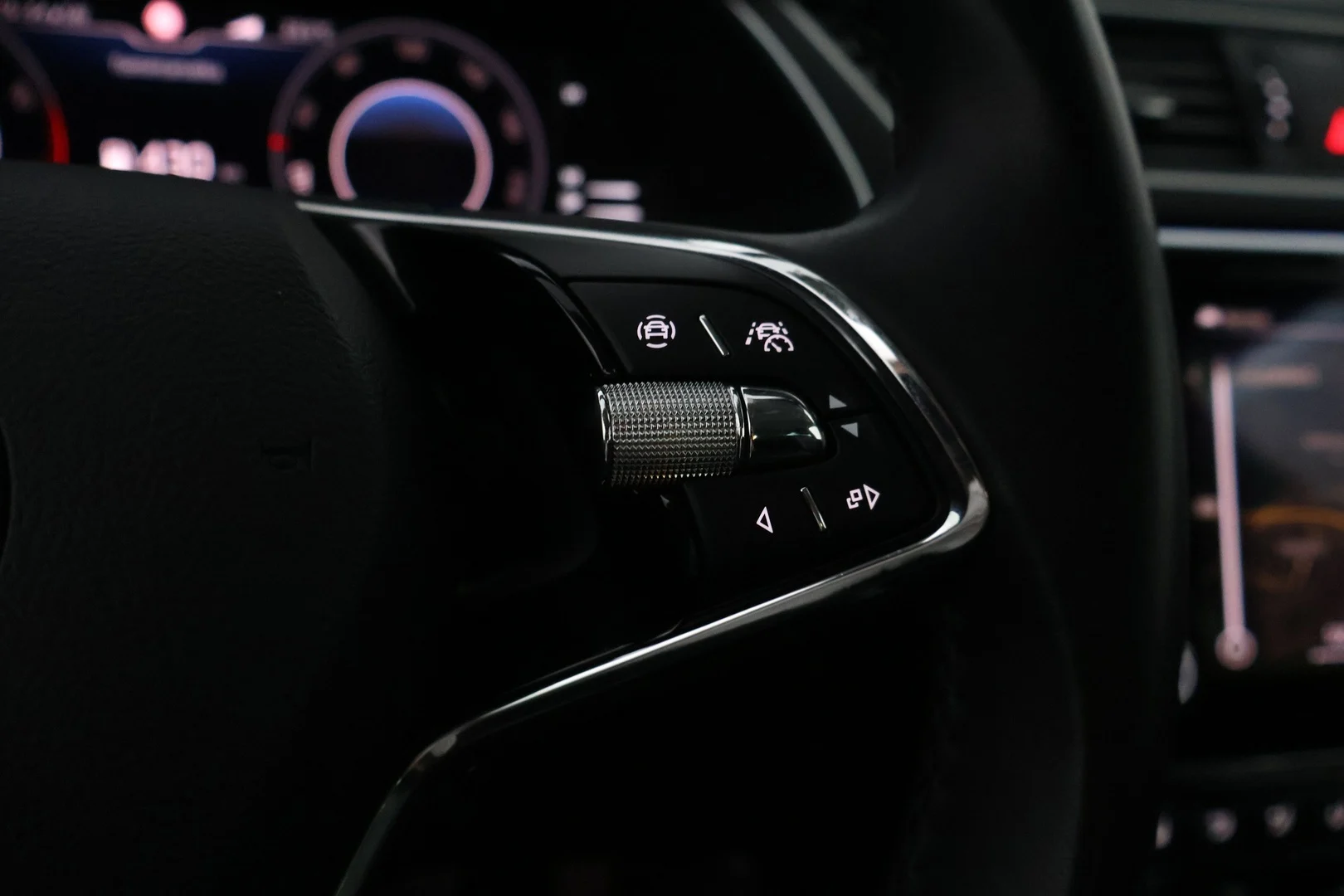 Car Image - tD4E0uzs7fSq6V8kZtrHF