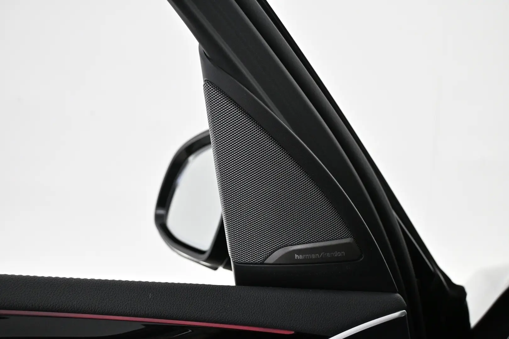 Car Image - 4inOrPzln1GFfxfyTUN3vI